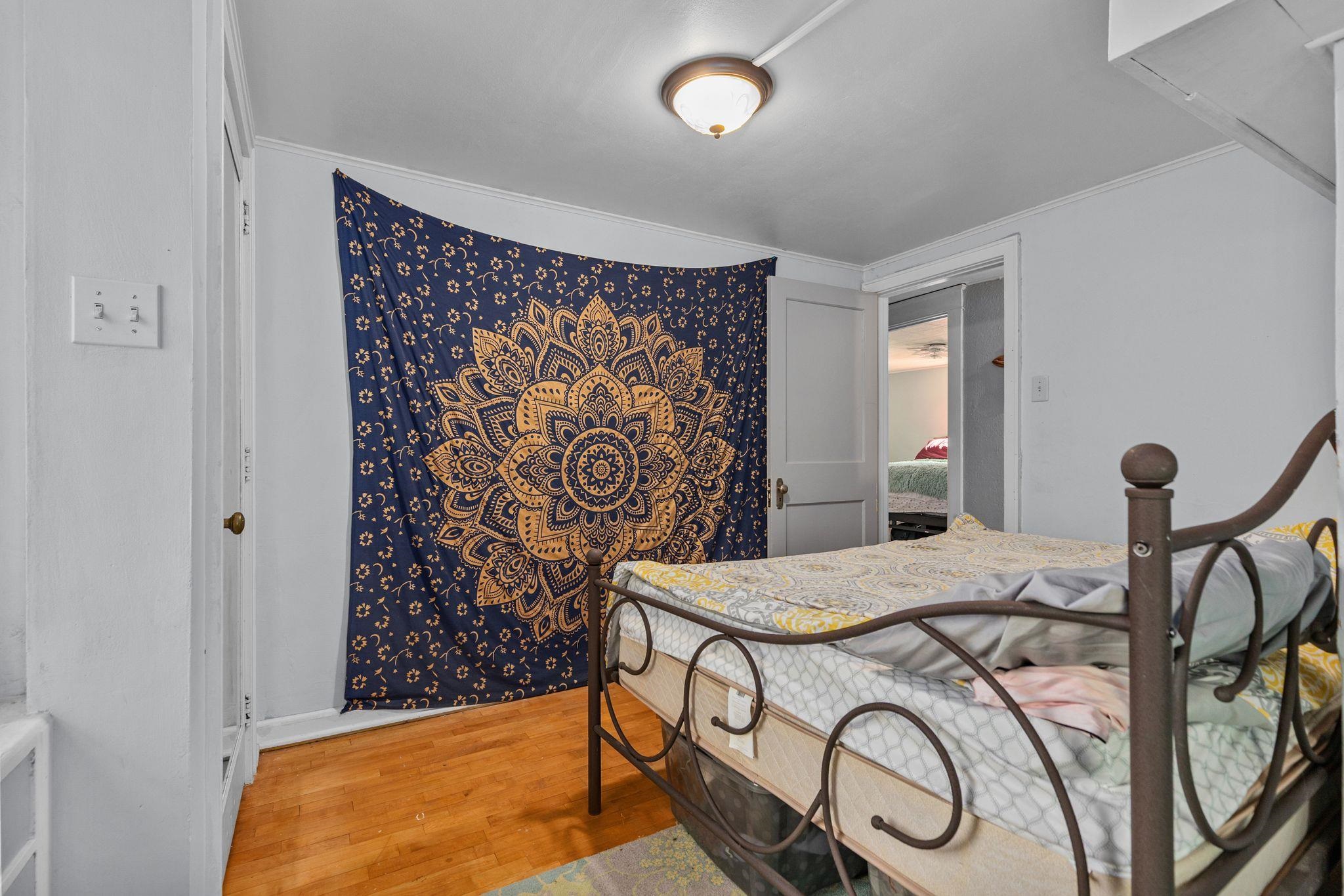 707 E BREWSTER Street