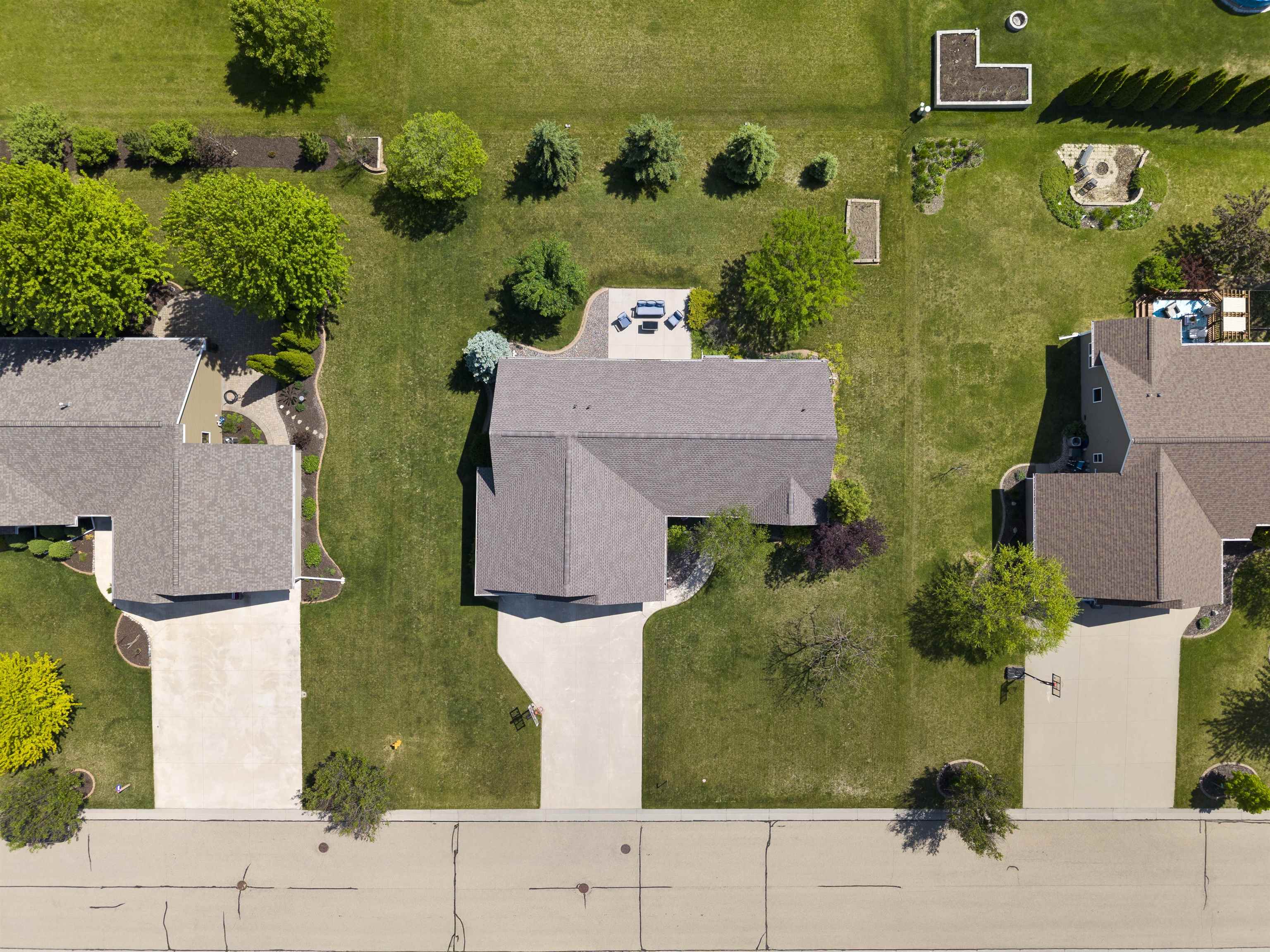 W7133 ENGLEWOOD Drive