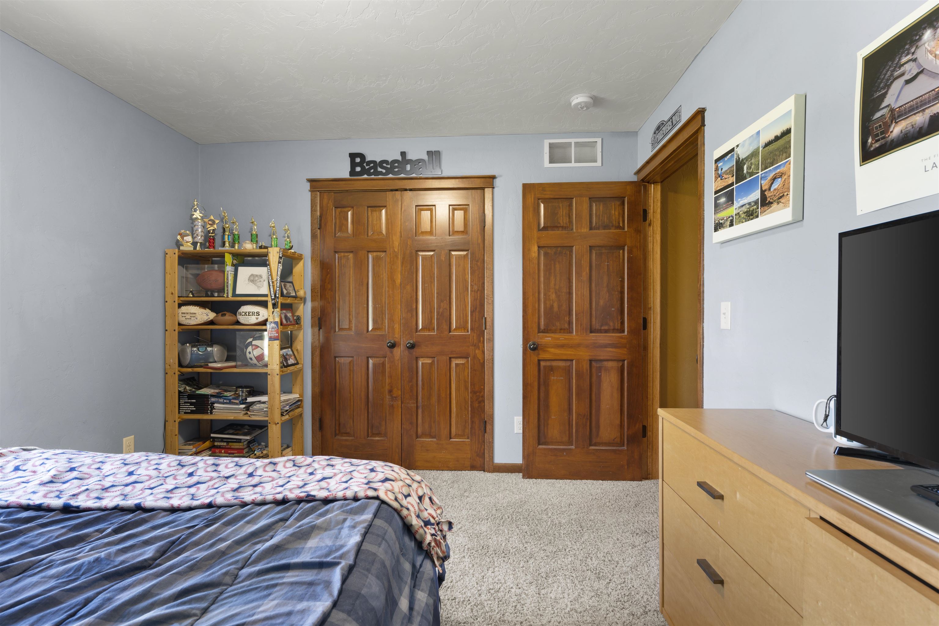 W7133 ENGLEWOOD Drive