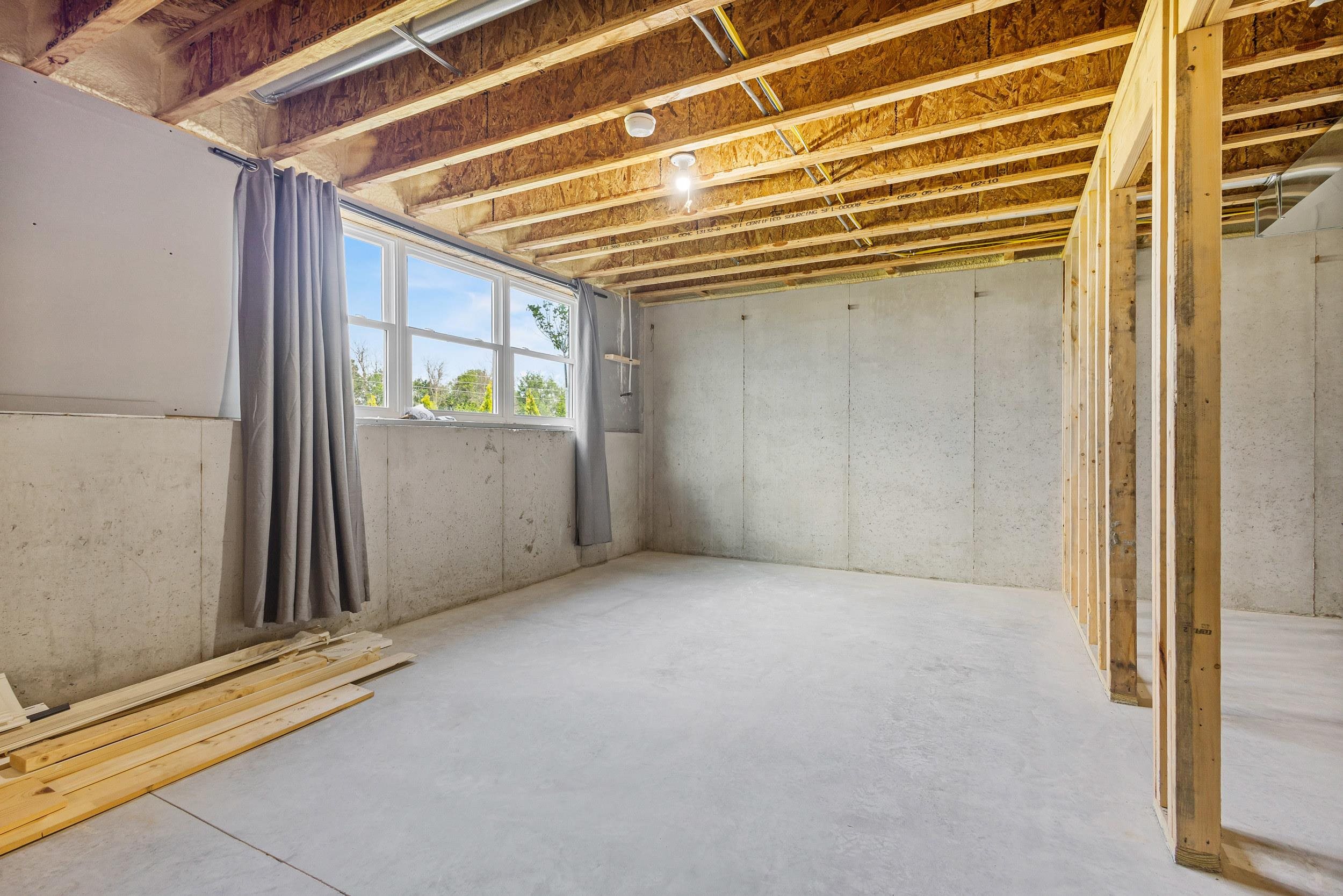5752 N SEQUOIA Drive