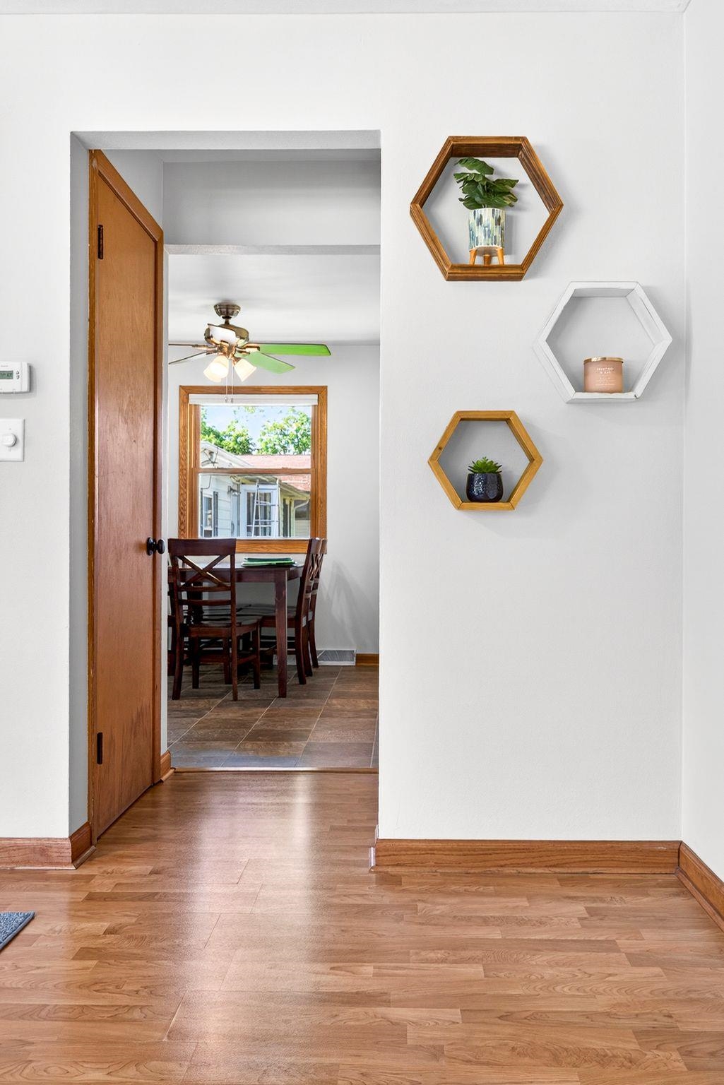 415 E 16TH Street