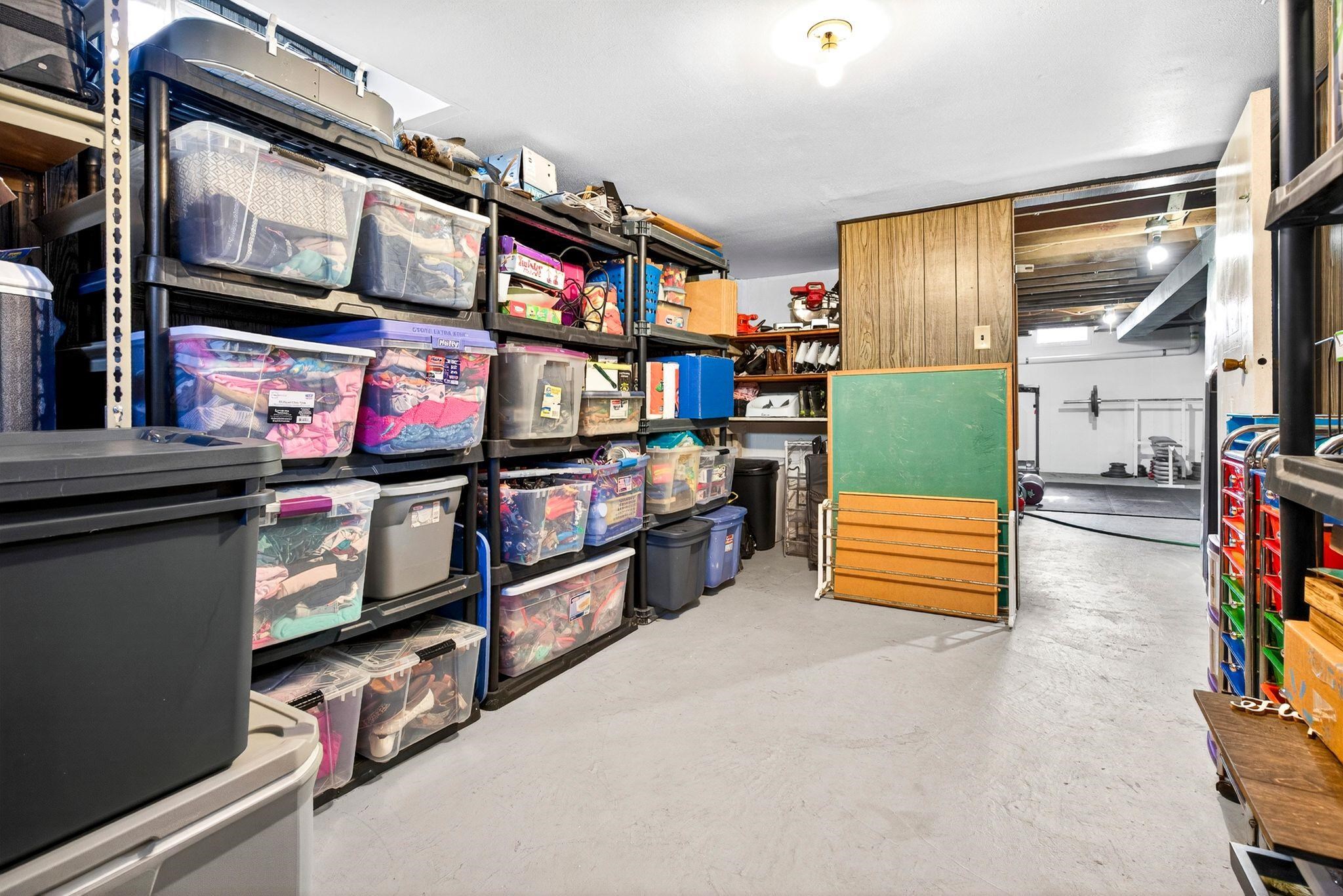 415 E 16TH Street