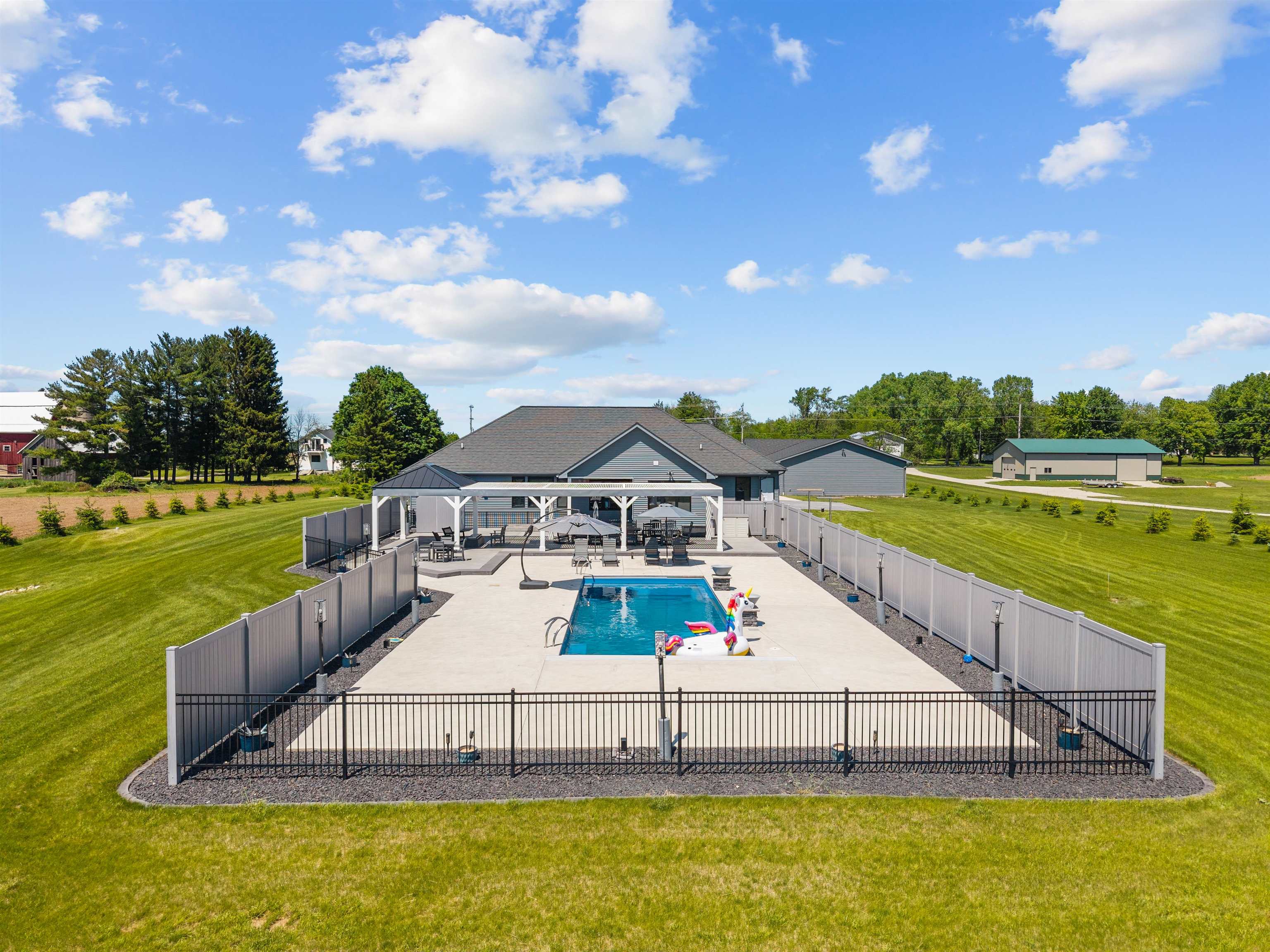 3007 WINNEGAMIE Drive