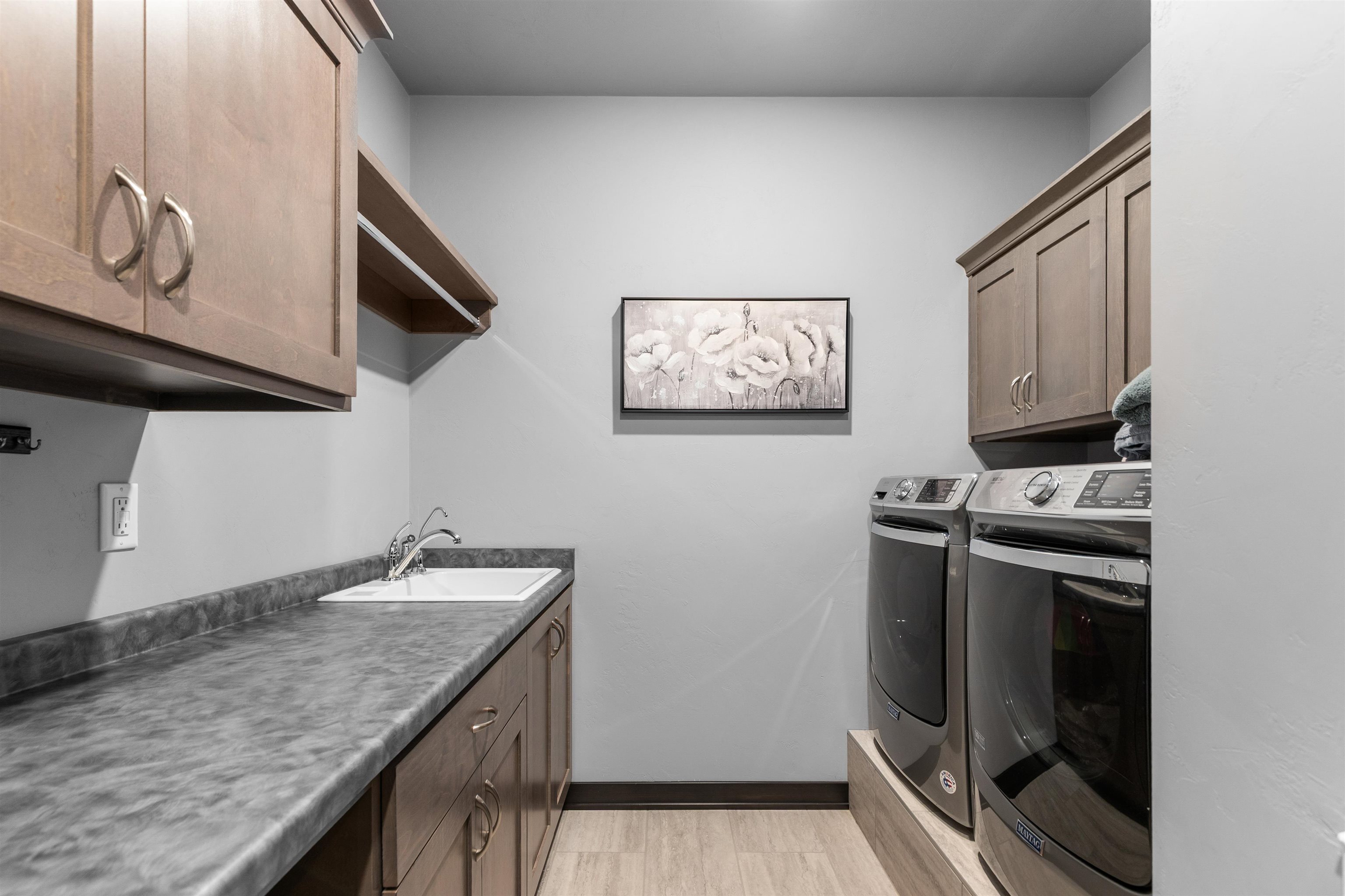 3007 WINNEGAMIE Drive