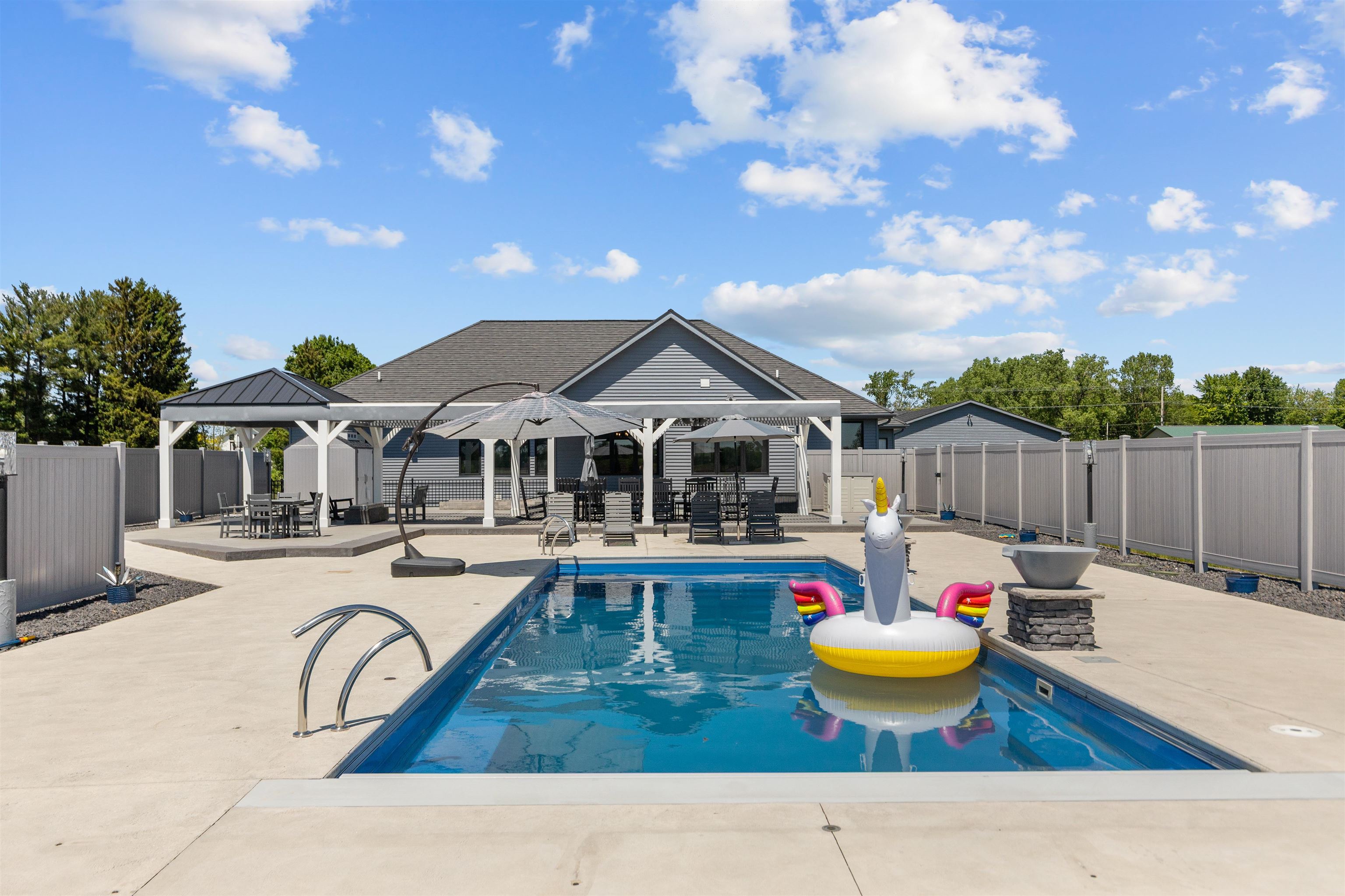 3007 WINNEGAMIE Drive