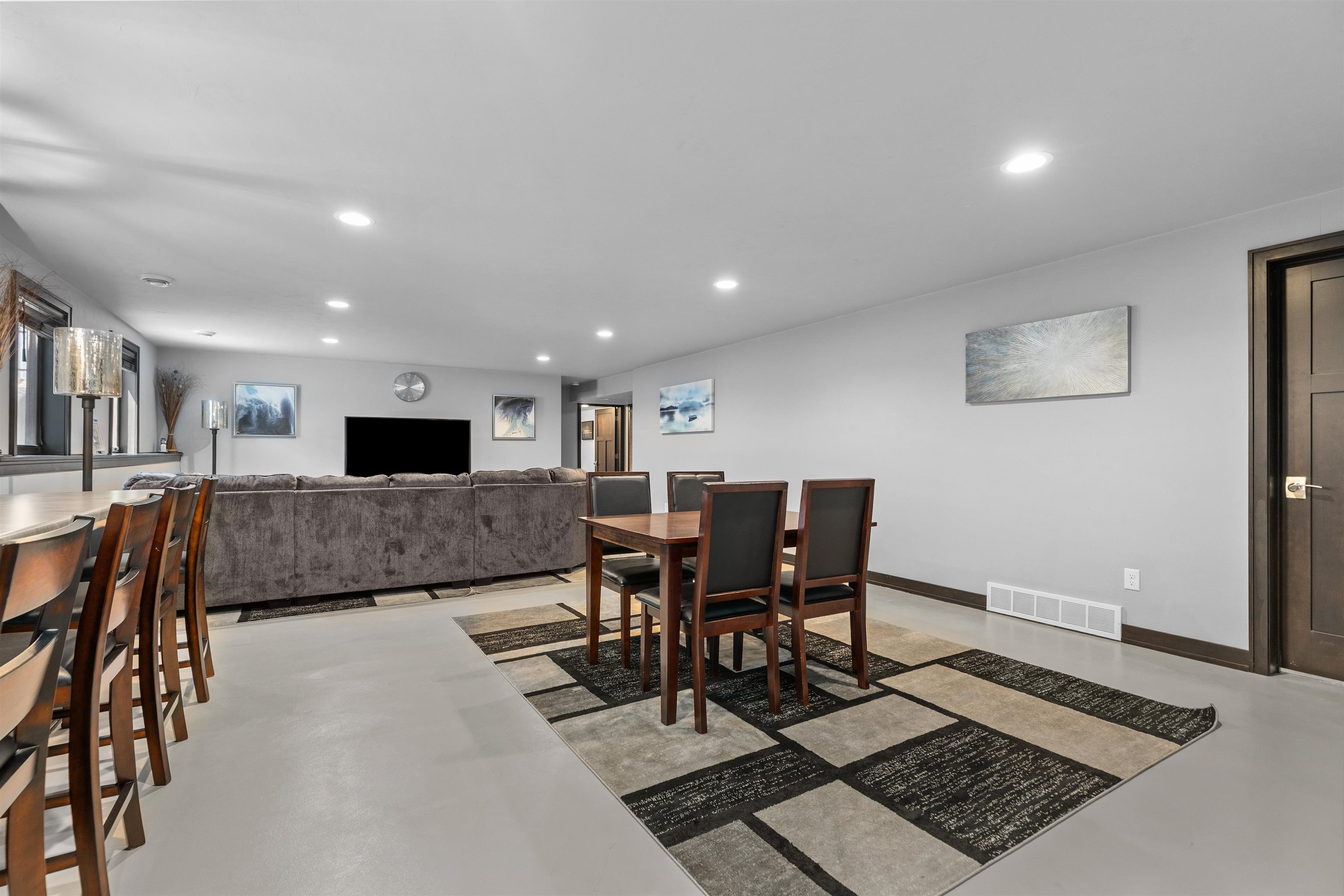3007 WINNEGAMIE Drive