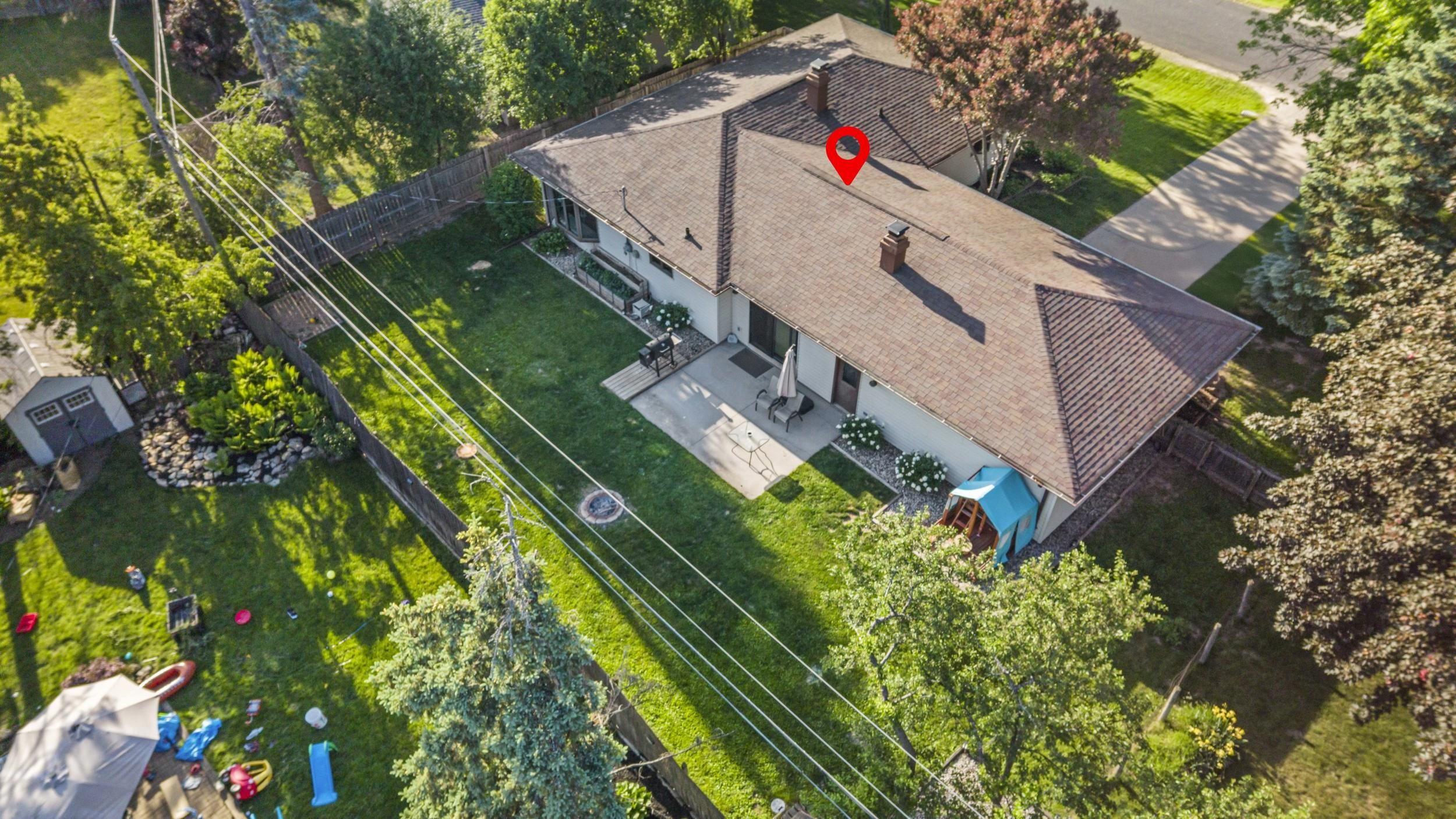 1731 OAKRIDGE Court