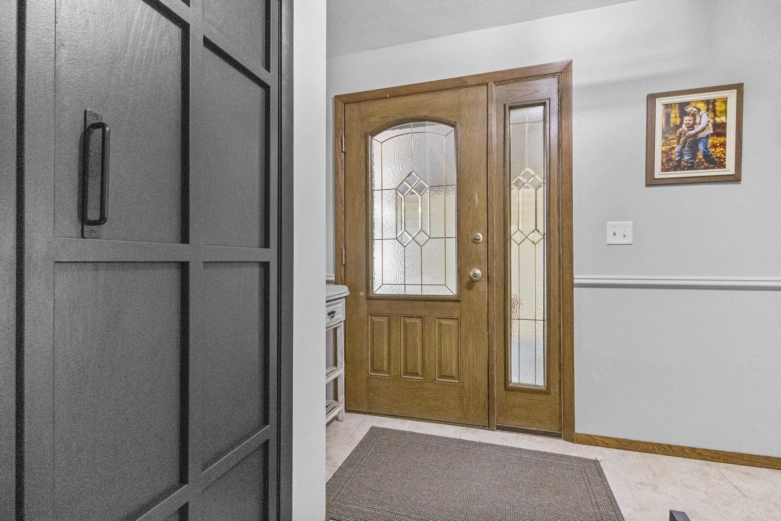 1731 OAKRIDGE Court