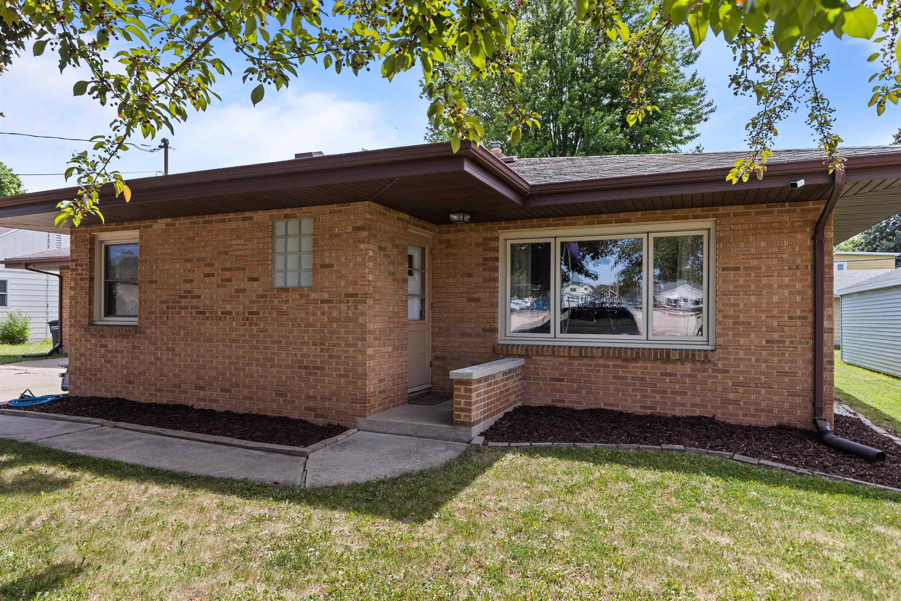 1125 COOLIDGE Avenue