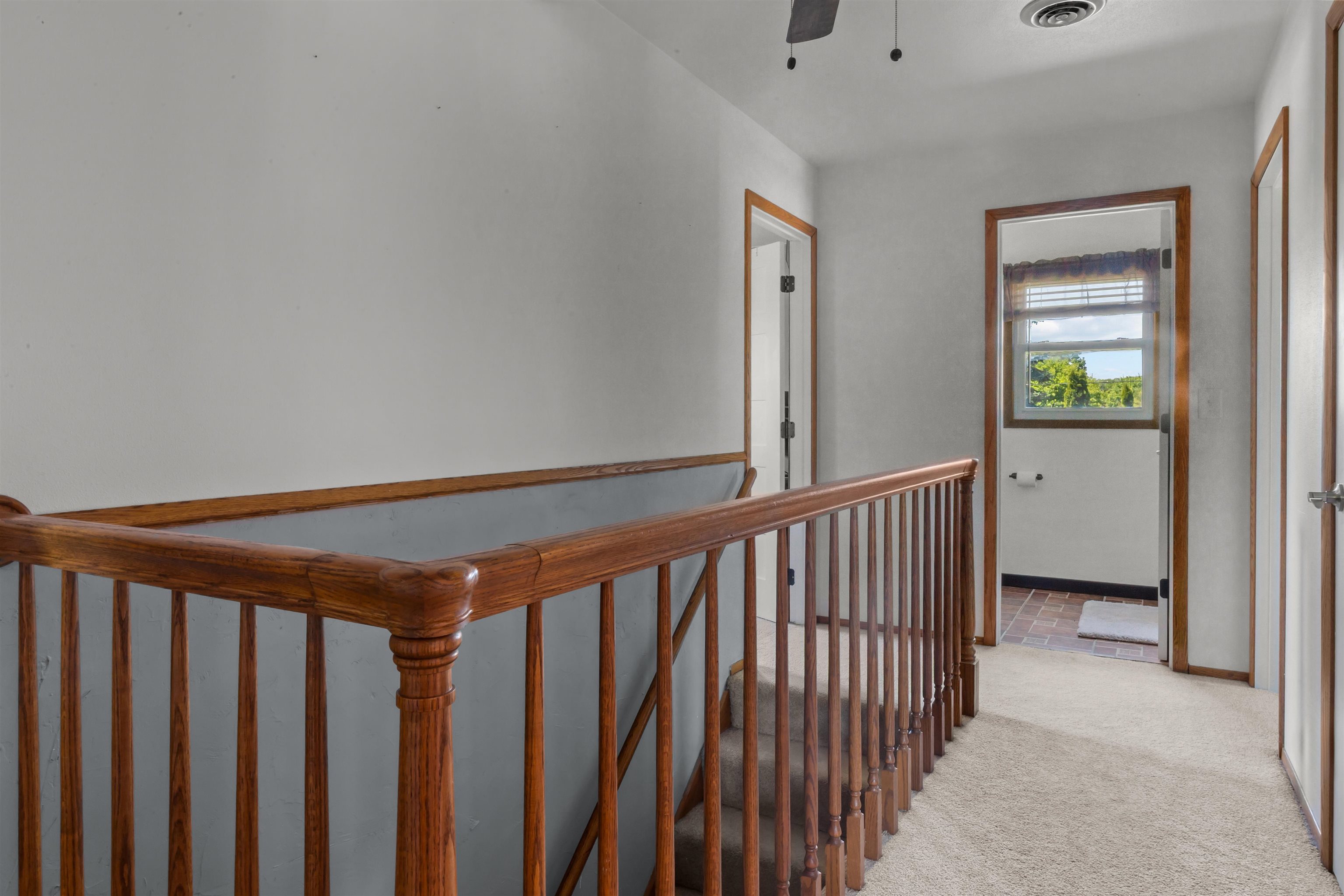 1147 GREEN ACRES Lane