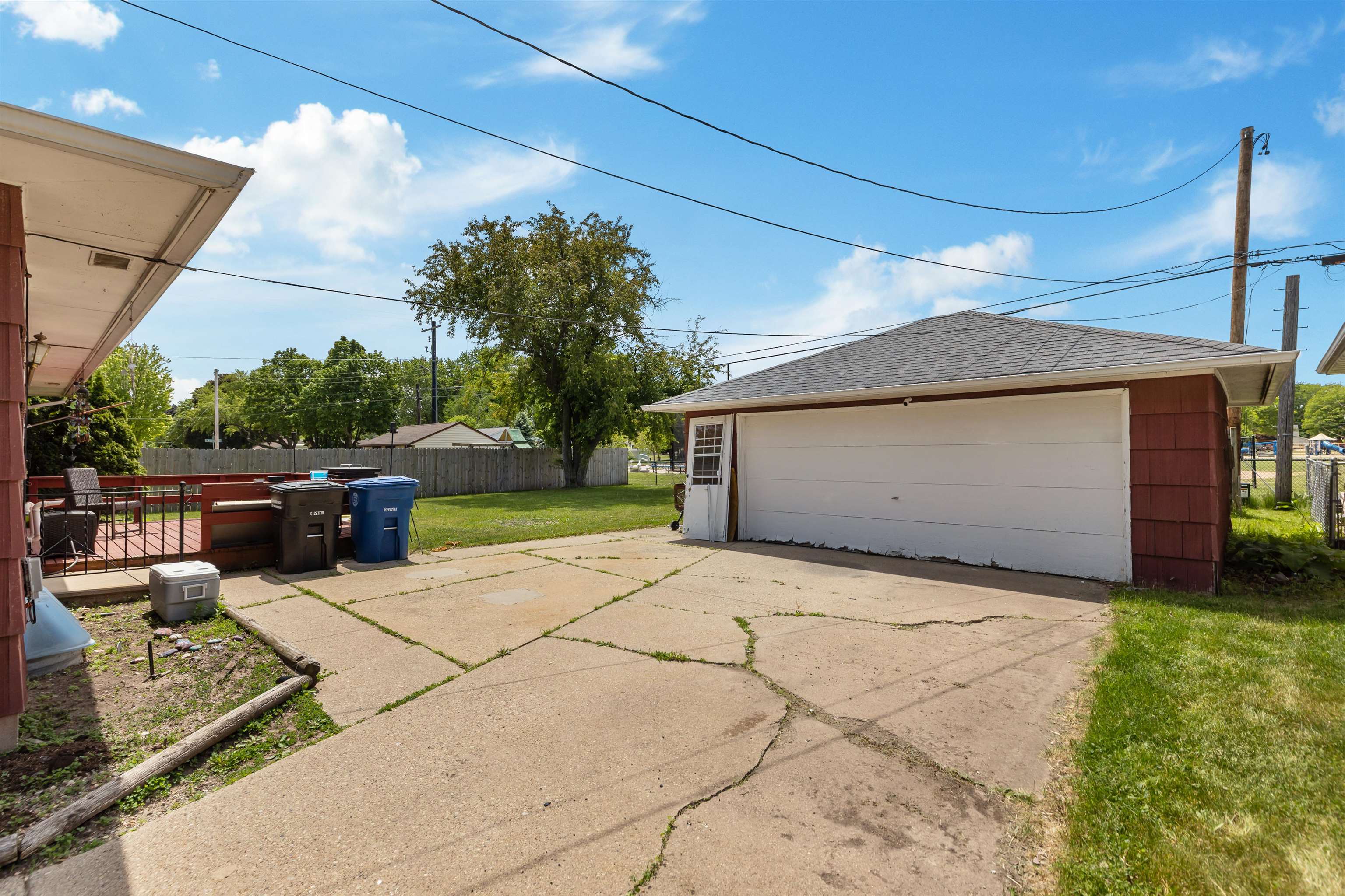 1509 DOEMEL Street