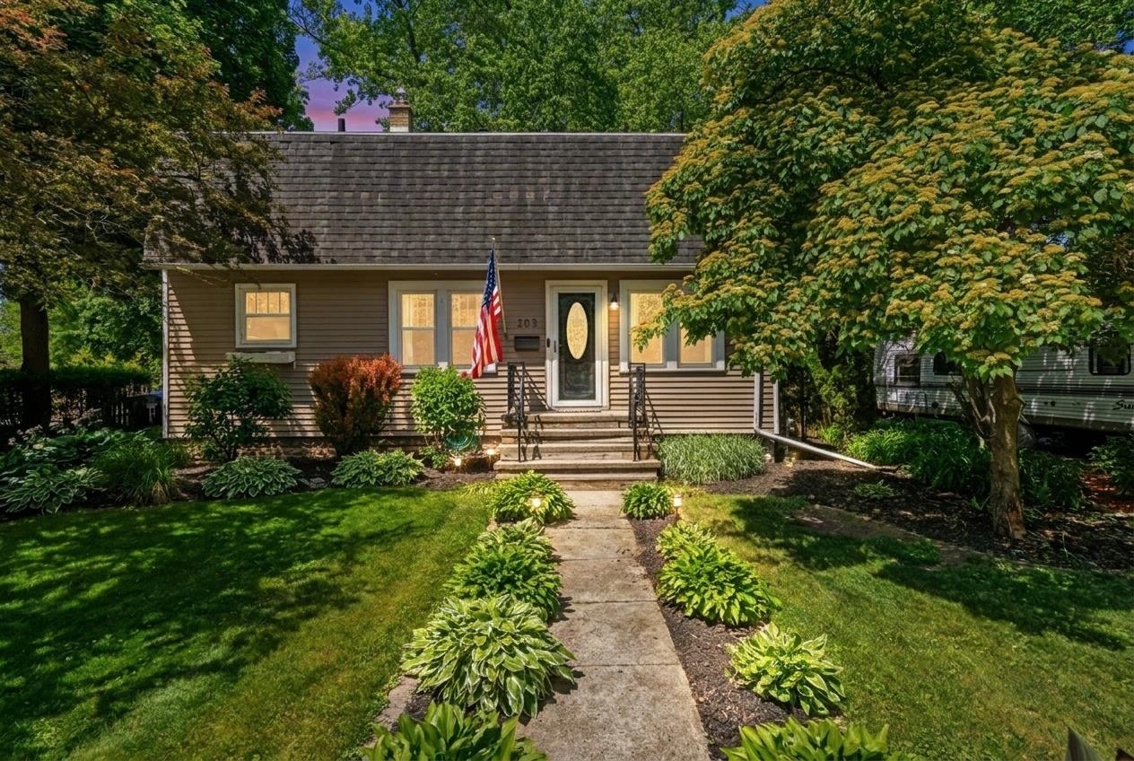 203 CEDAR Street
