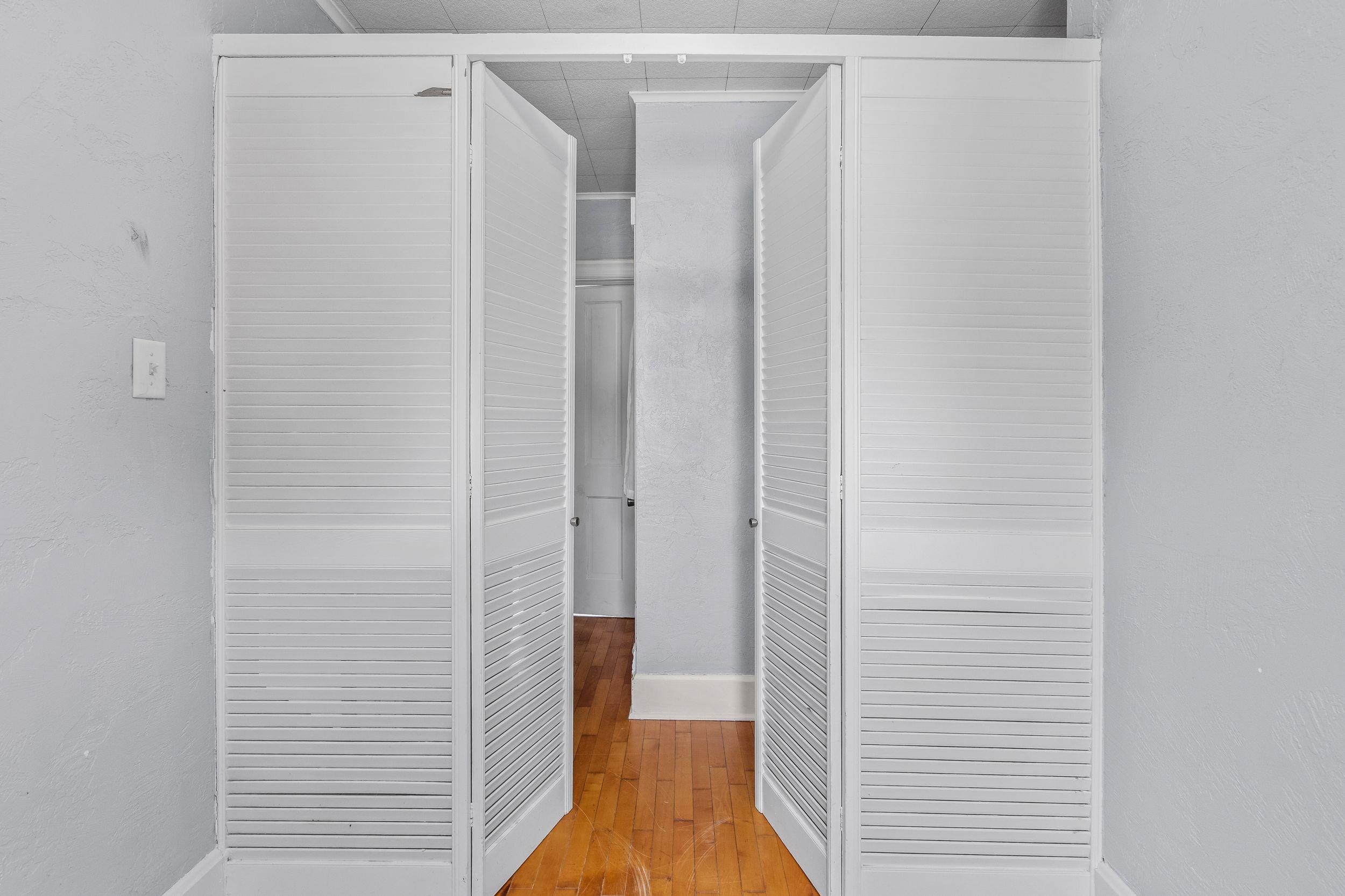 110 W LIBERTY Street
