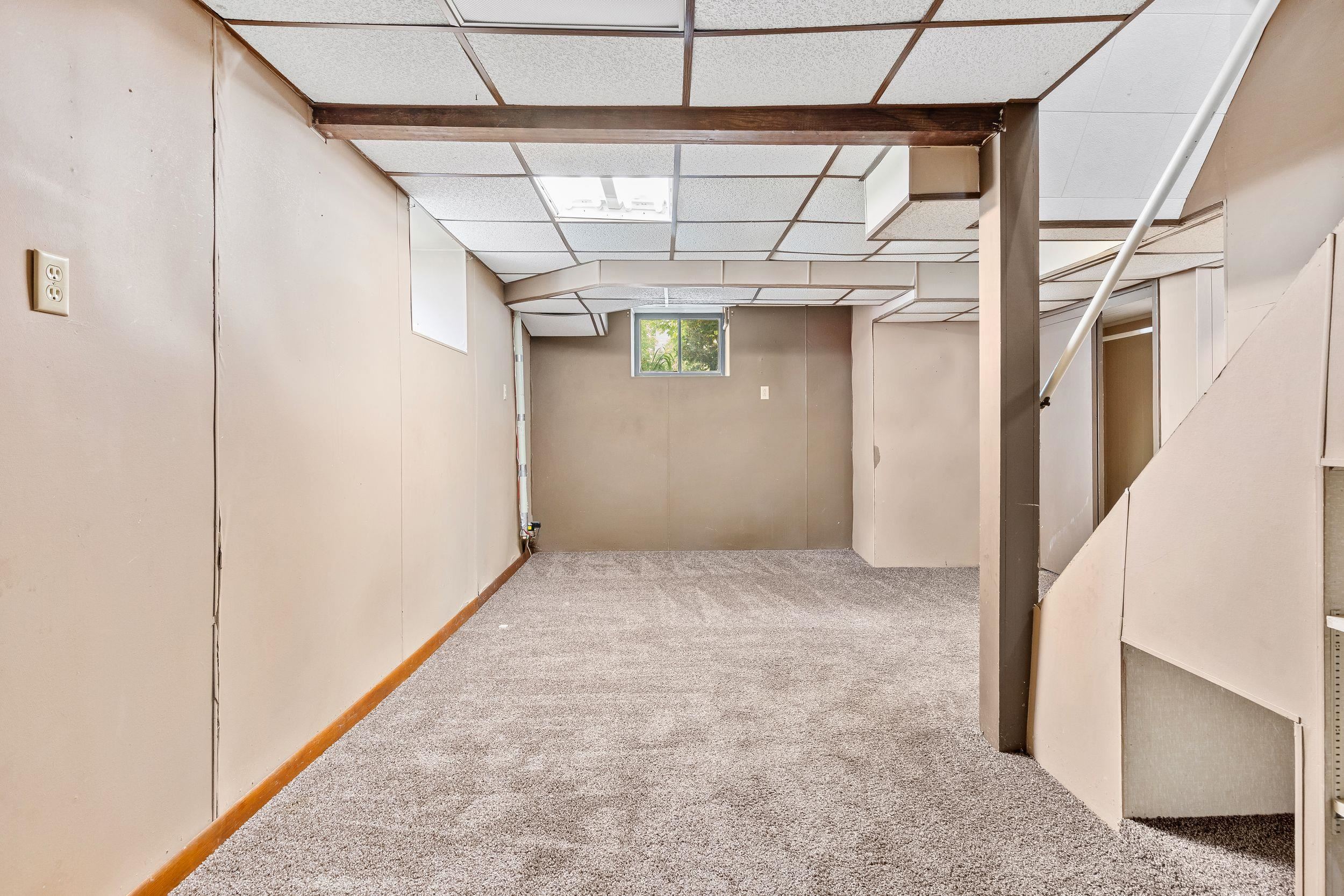 110 W LIBERTY Street