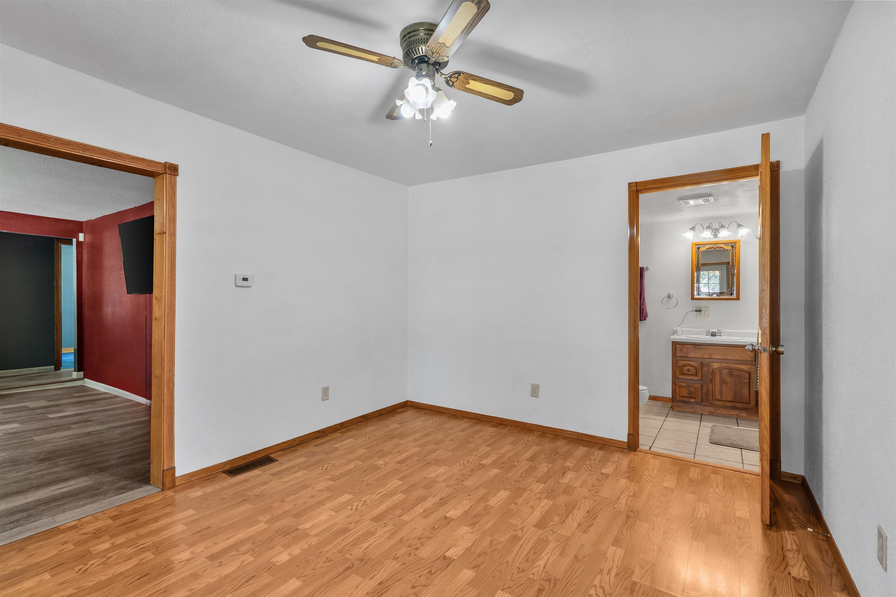17 N 5TH Street
