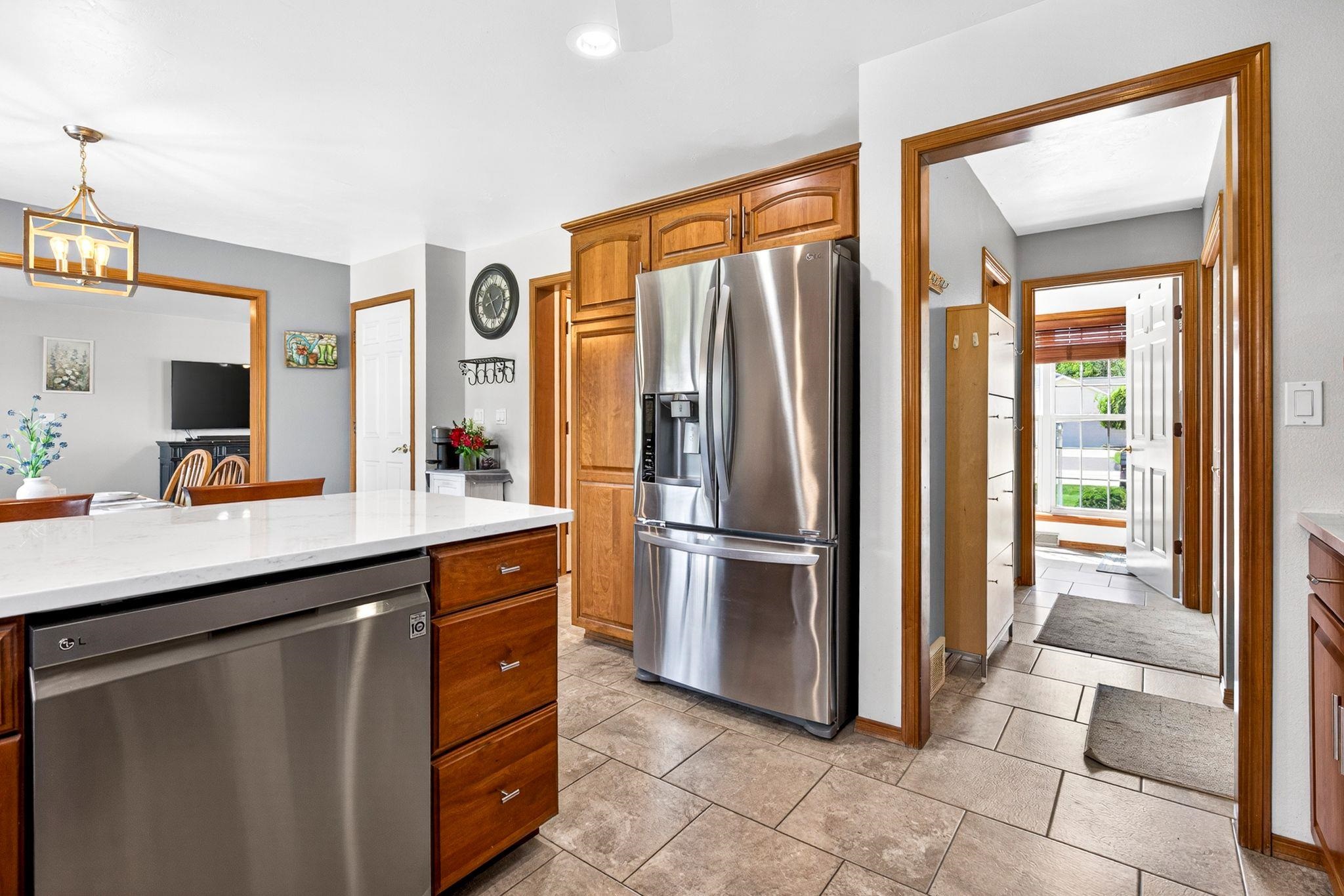 N9152 KERNAN Avenue