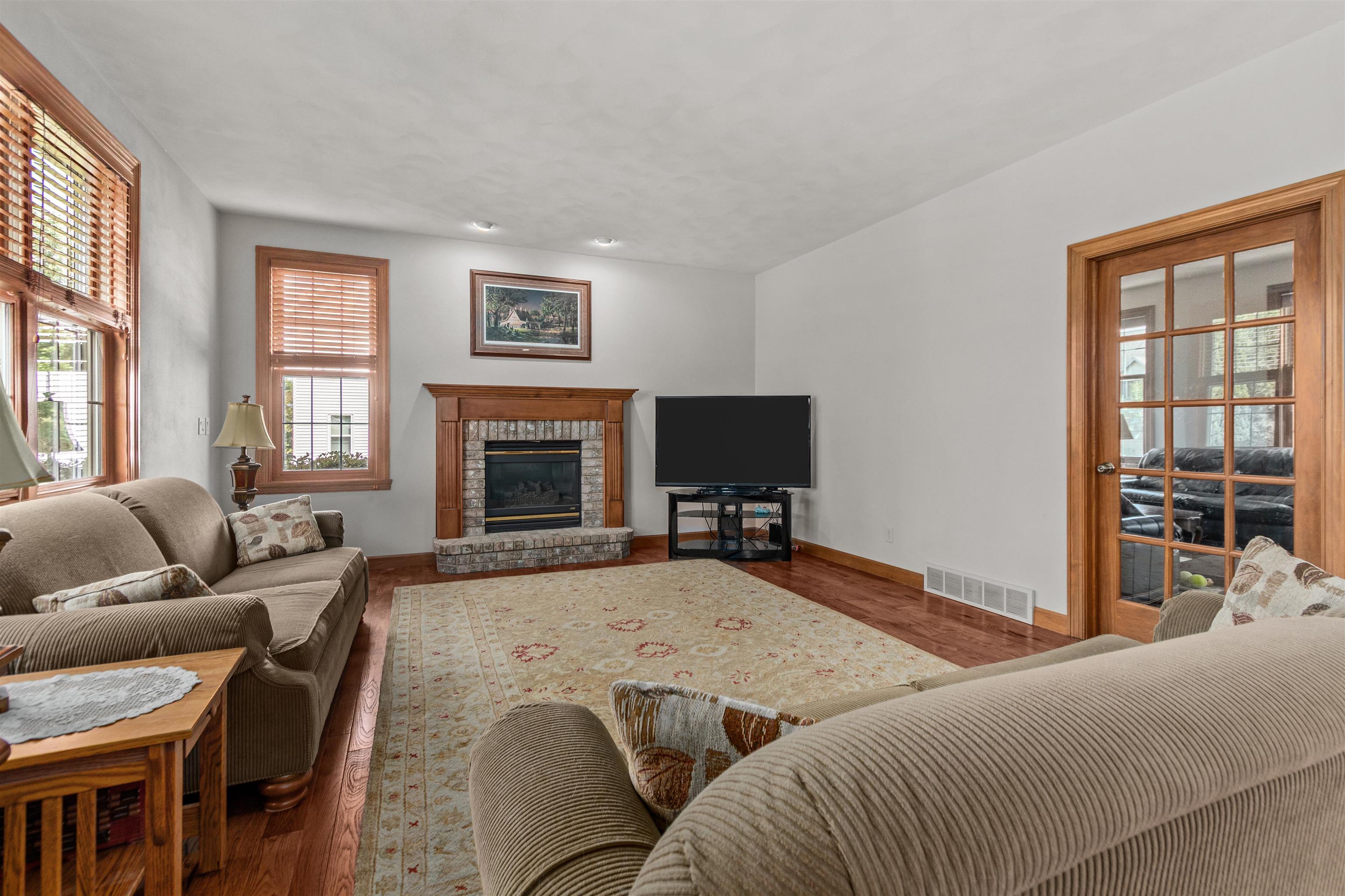 224 E CARRINGTON Lane