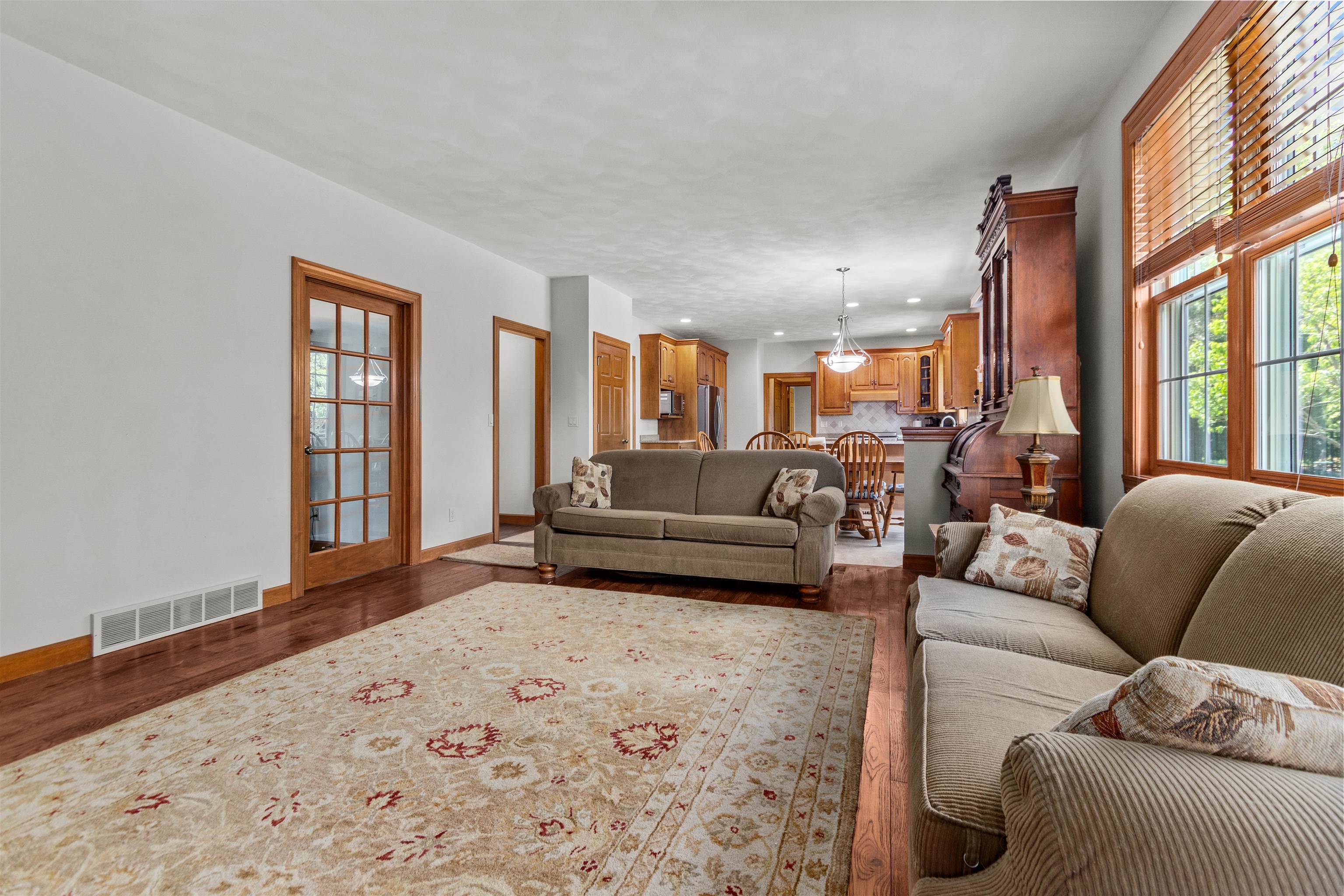 224 E CARRINGTON Lane