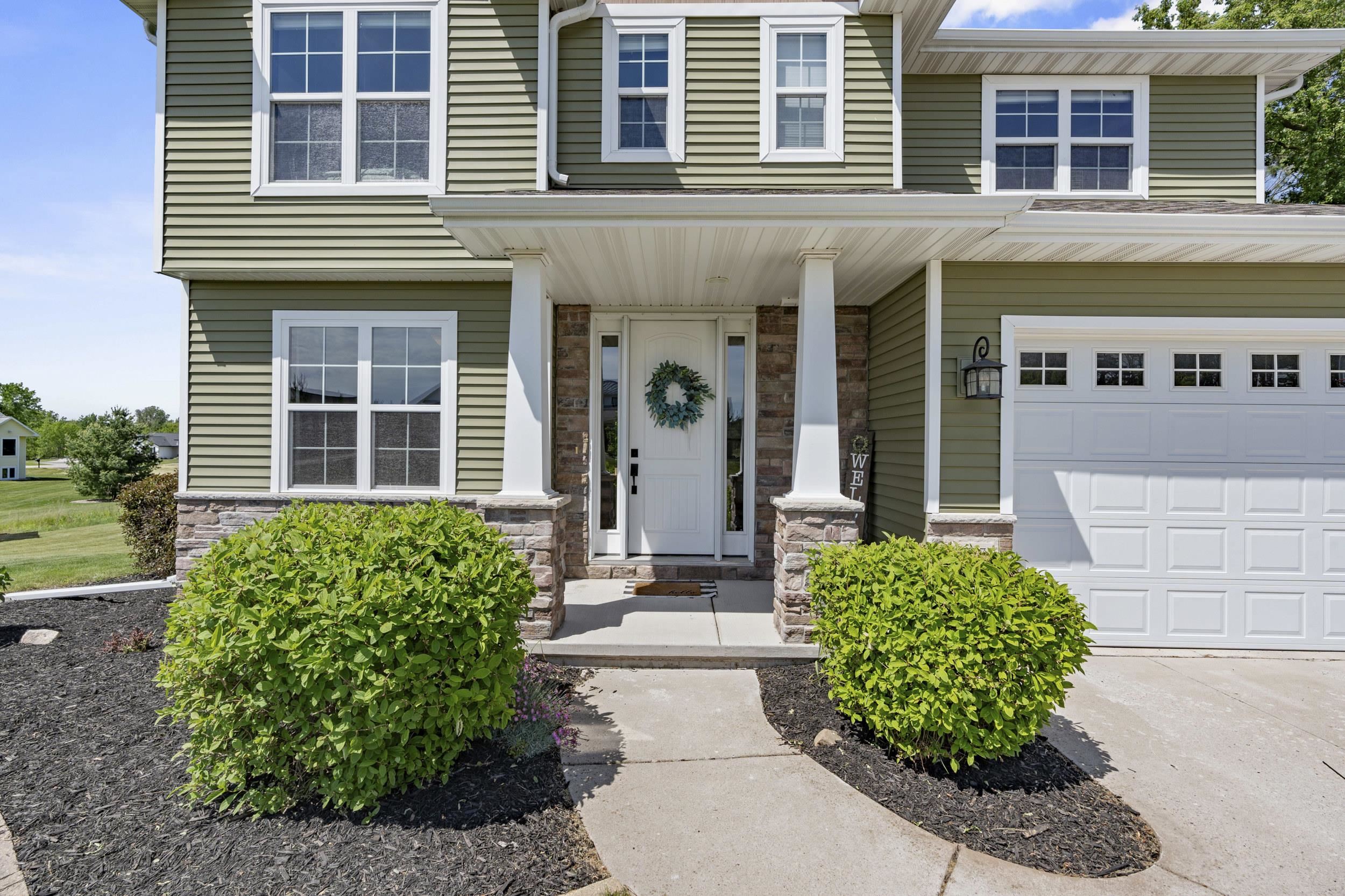 W7574 CROSS COUNTRY Lane