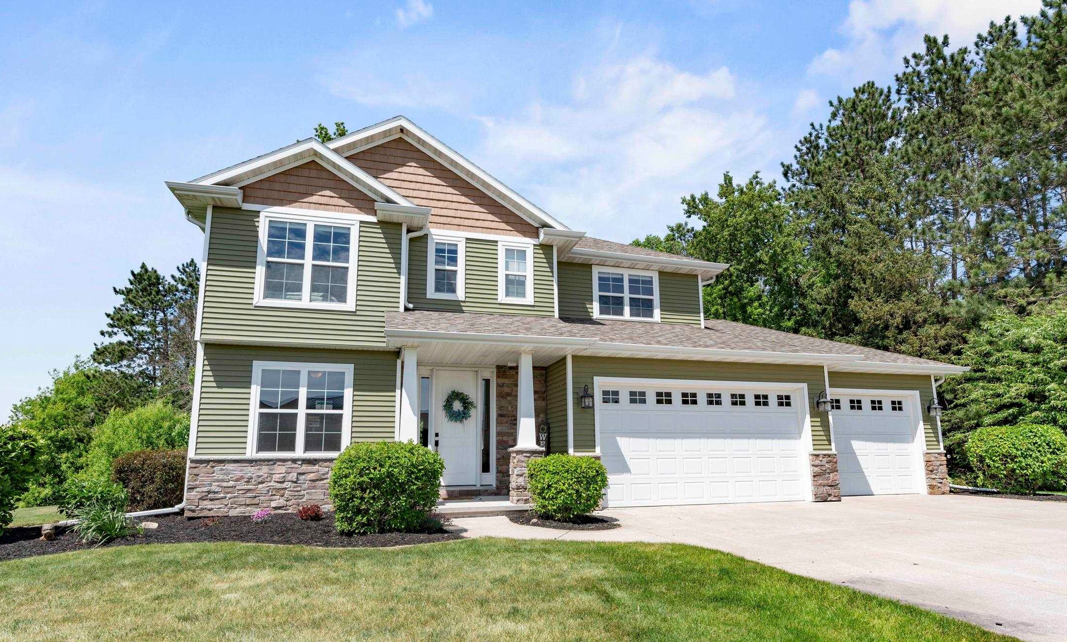 W7574 CROSS COUNTRY Lane