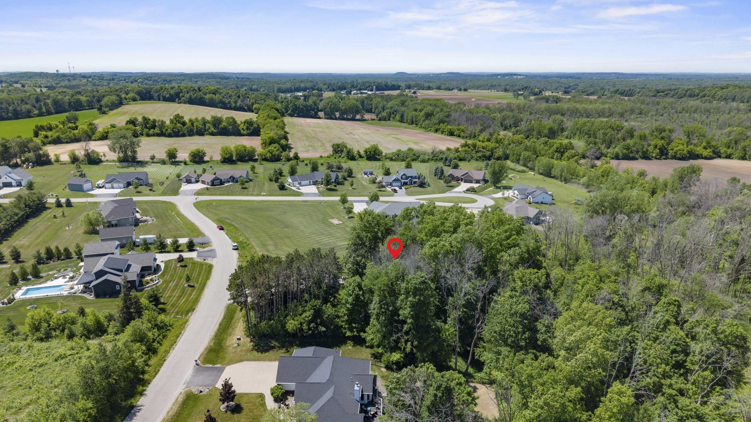 W7574 CROSS COUNTRY Lane