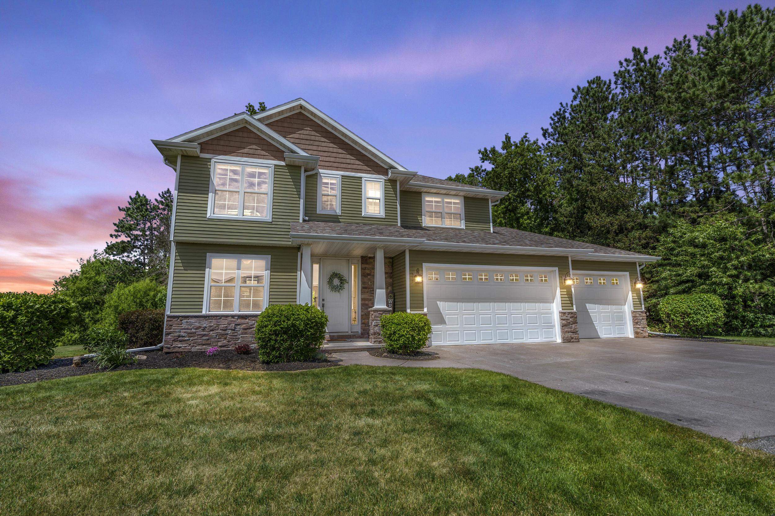 W7574 CROSS COUNTRY Lane