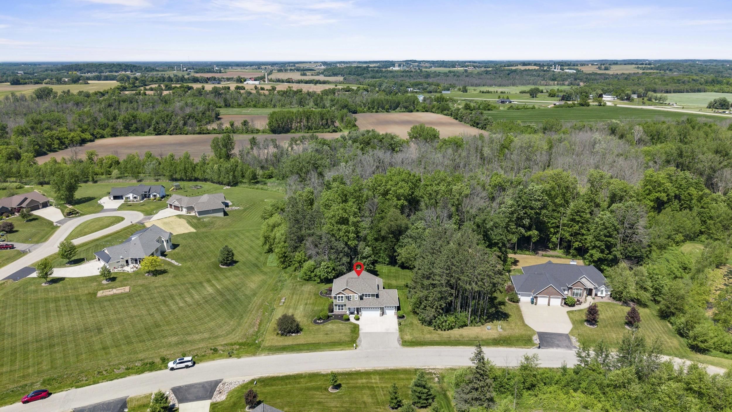 W7574 CROSS COUNTRY Lane