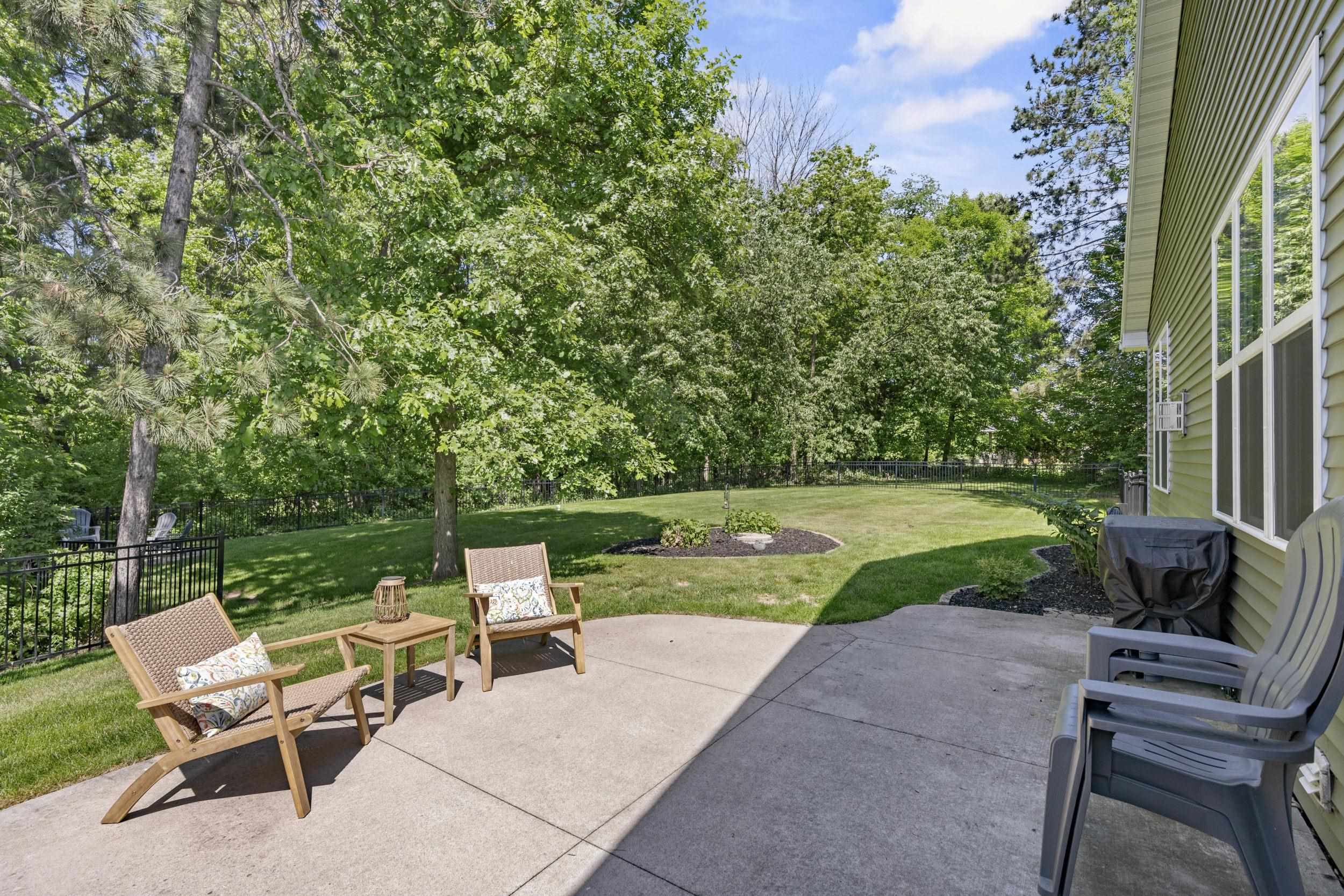 W7574 CROSS COUNTRY Lane