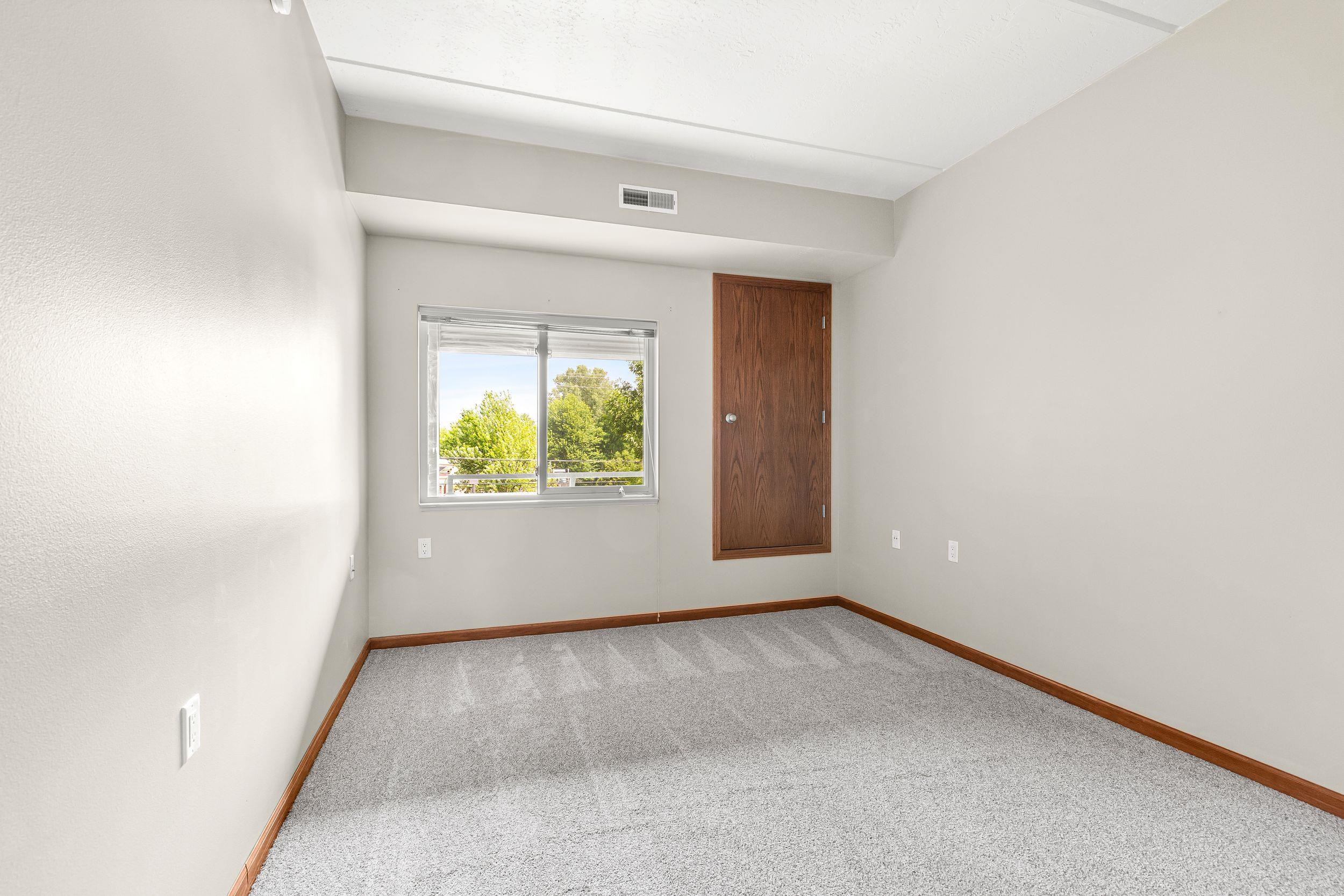 400 N RICHMOND Street Unit: 332