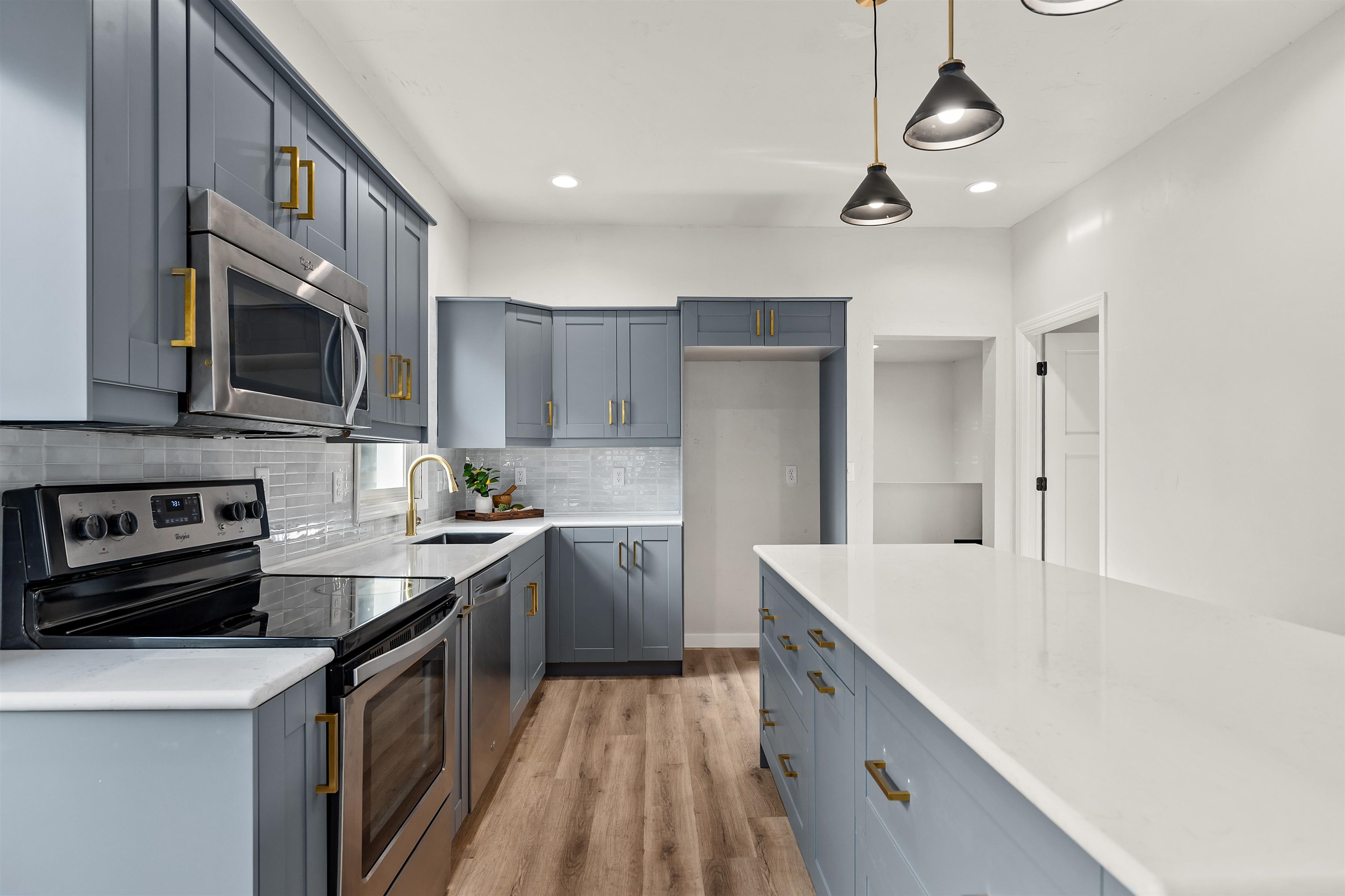 229 FULTON Avenue