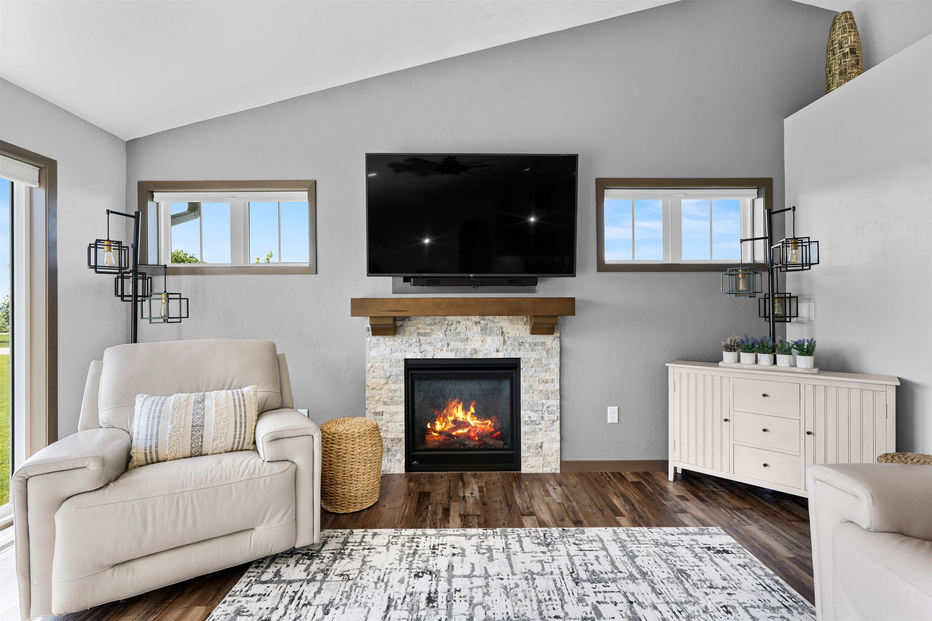 6636 RUSTIC OAKS Drive