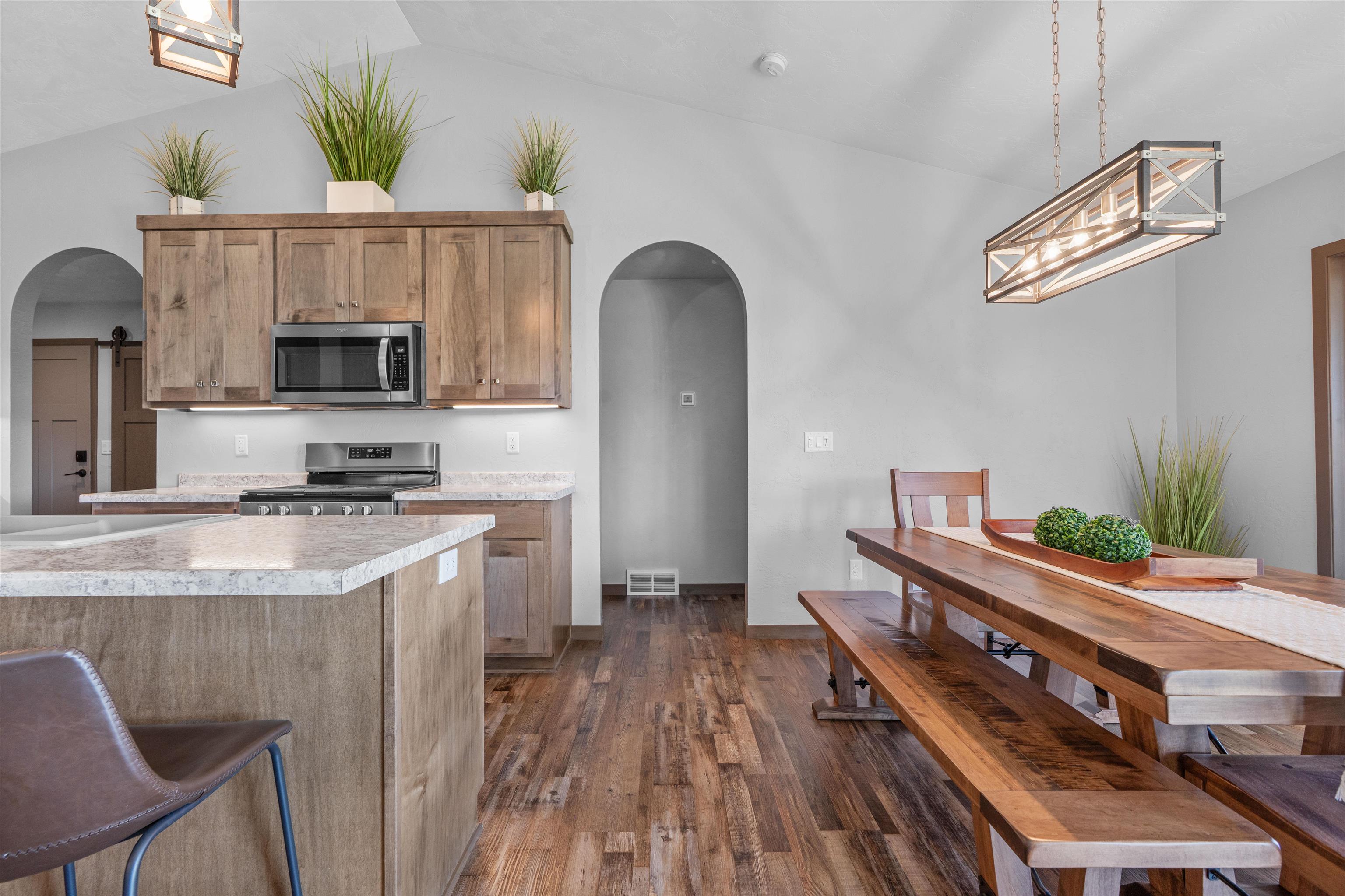 6636 RUSTIC OAKS Drive