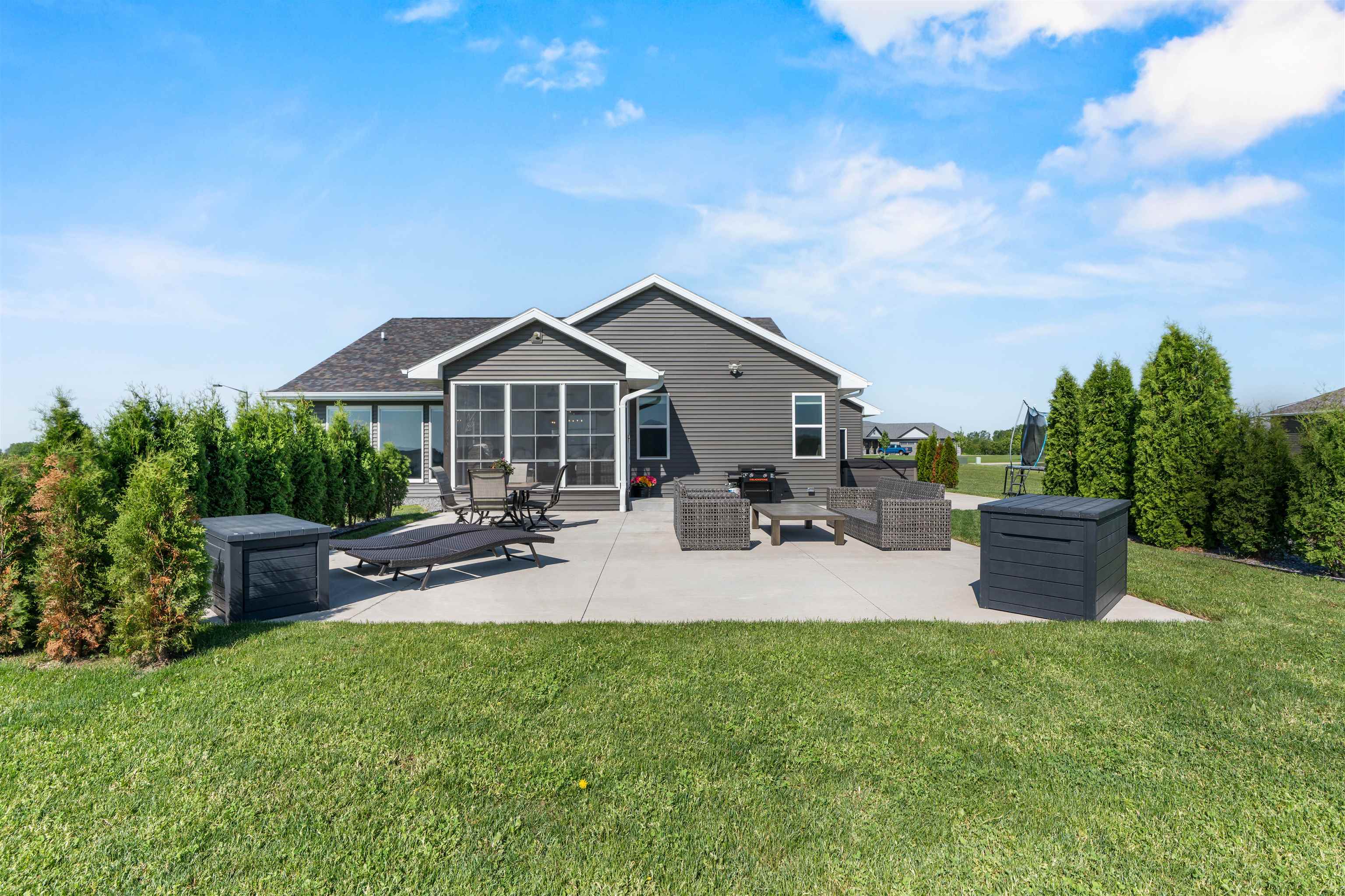 6636 RUSTIC OAKS Drive