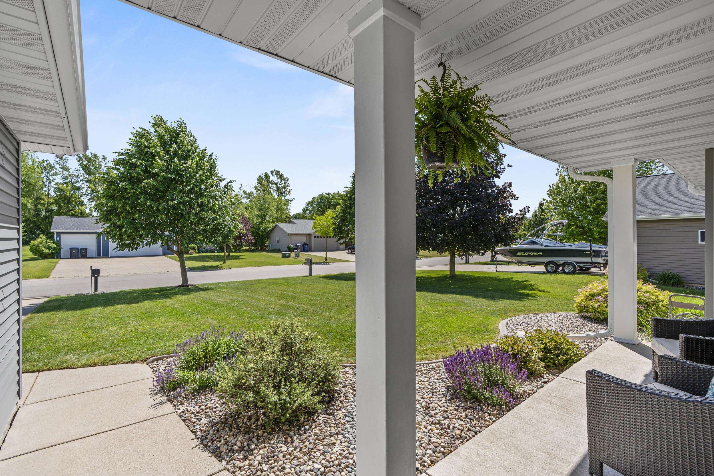 W6432 ROCKY MOUNTAIN Drive