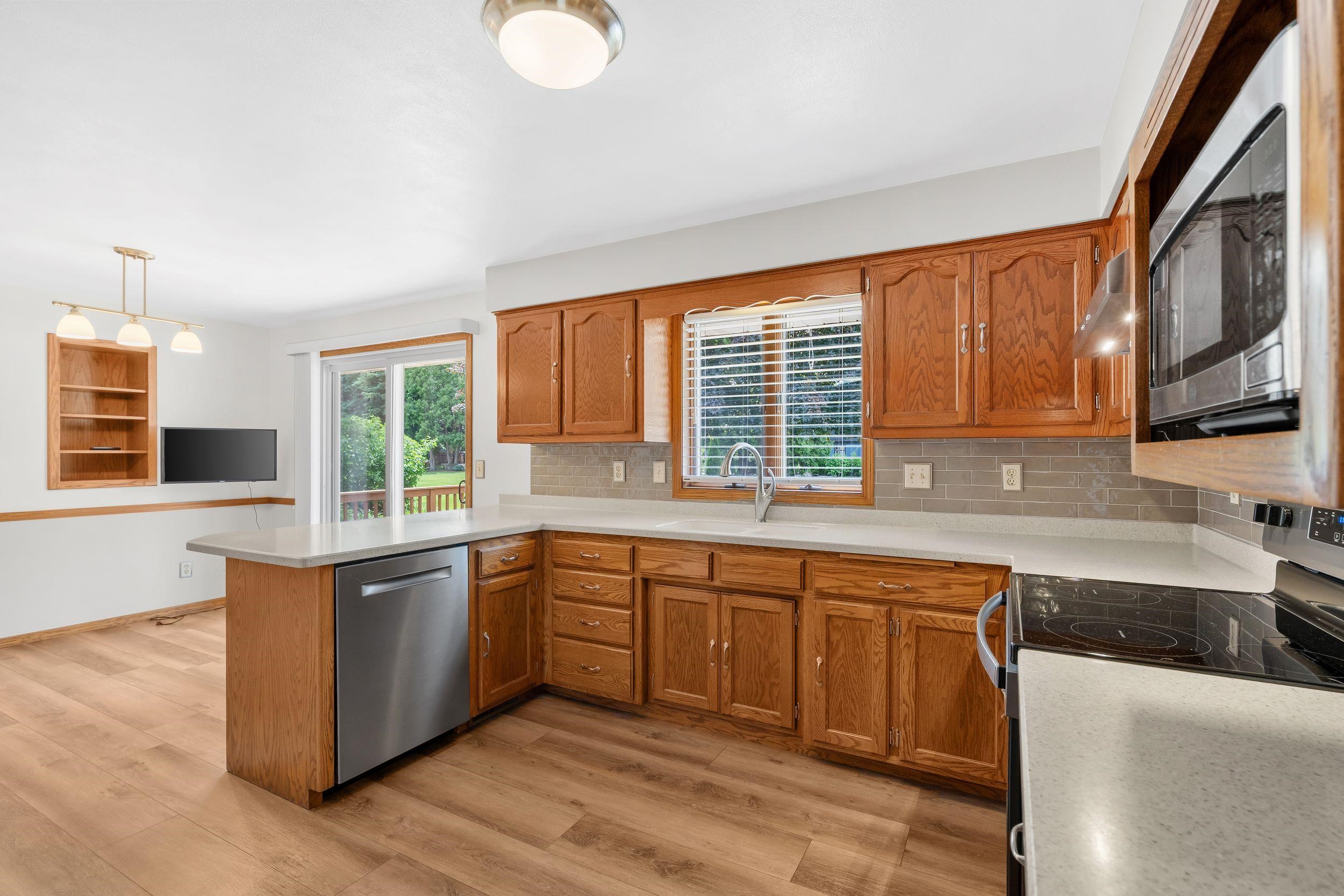 2615 W SUNNYVIEW Circle