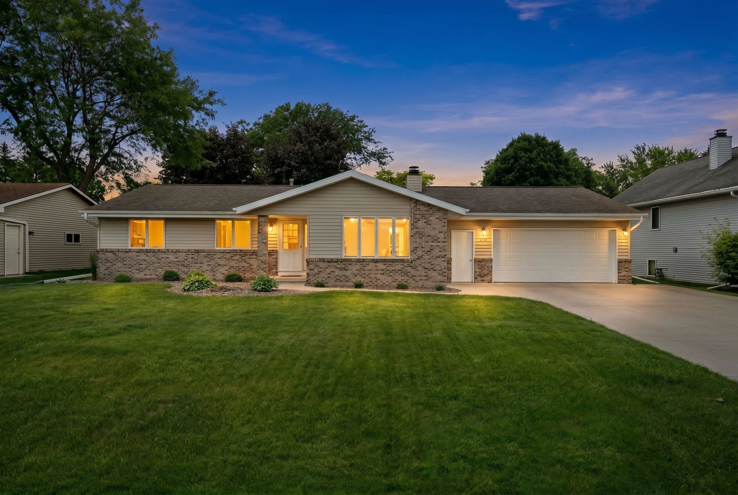 2615 W SUNNYVIEW Circle