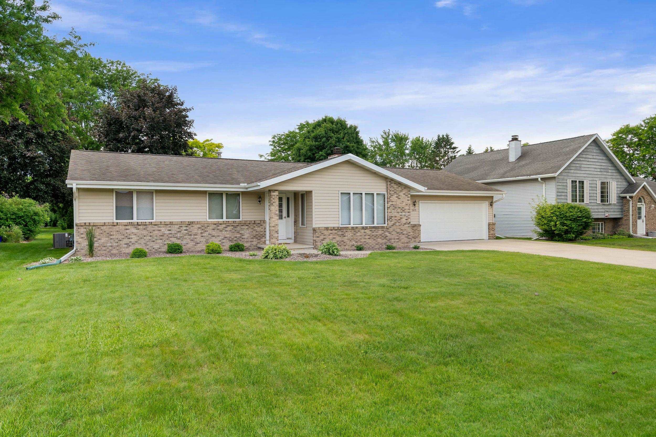 2615 W SUNNYVIEW Circle