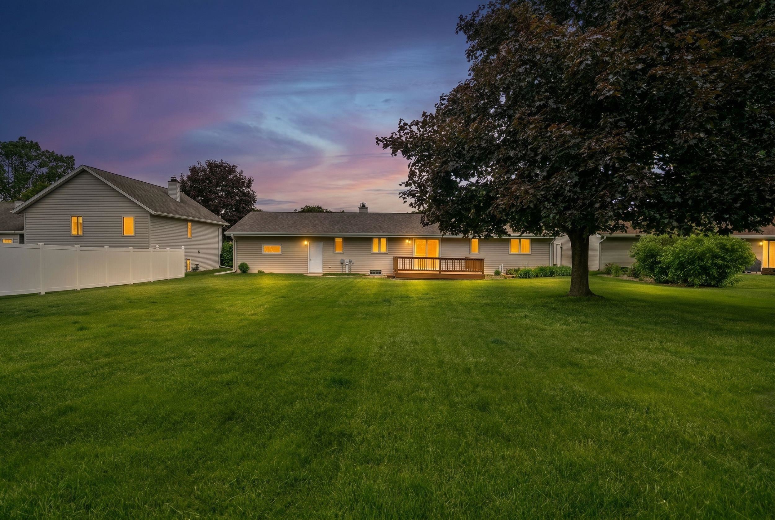 2615 W SUNNYVIEW Circle