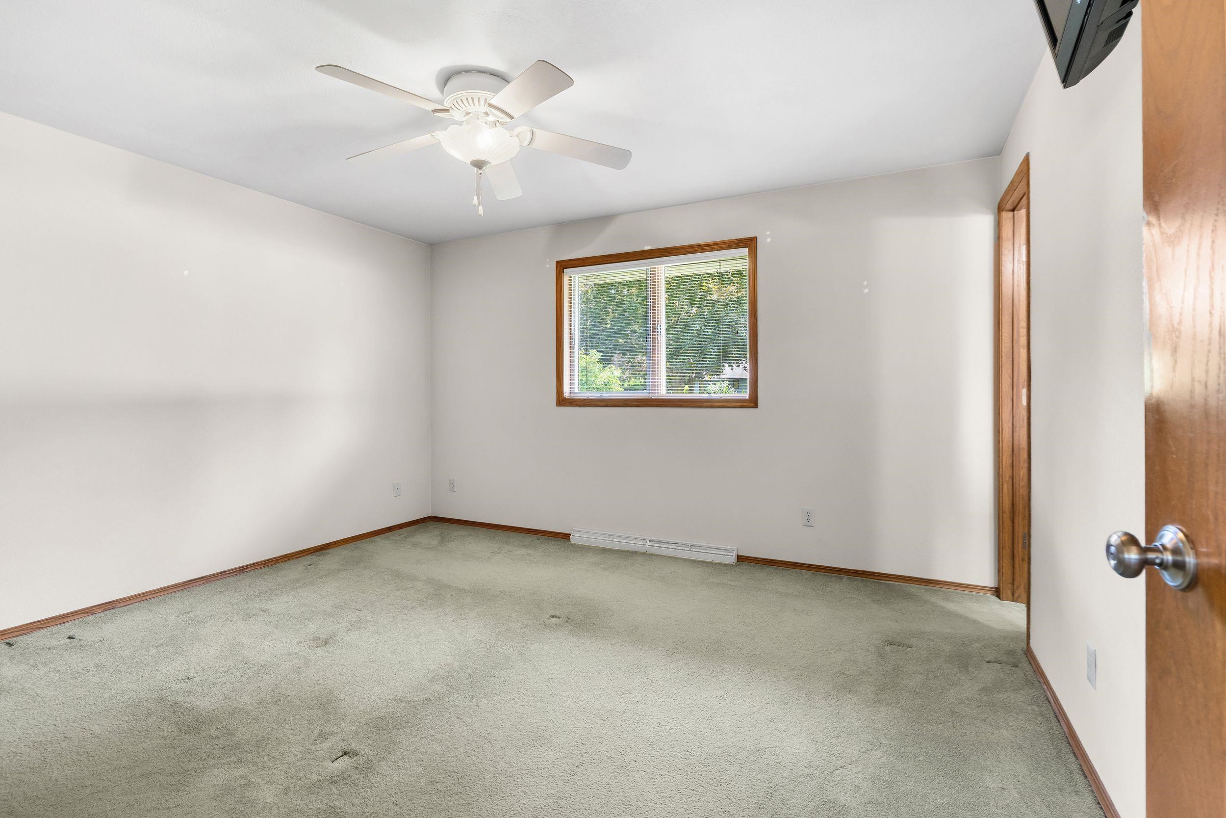 2615 W SUNNYVIEW Circle