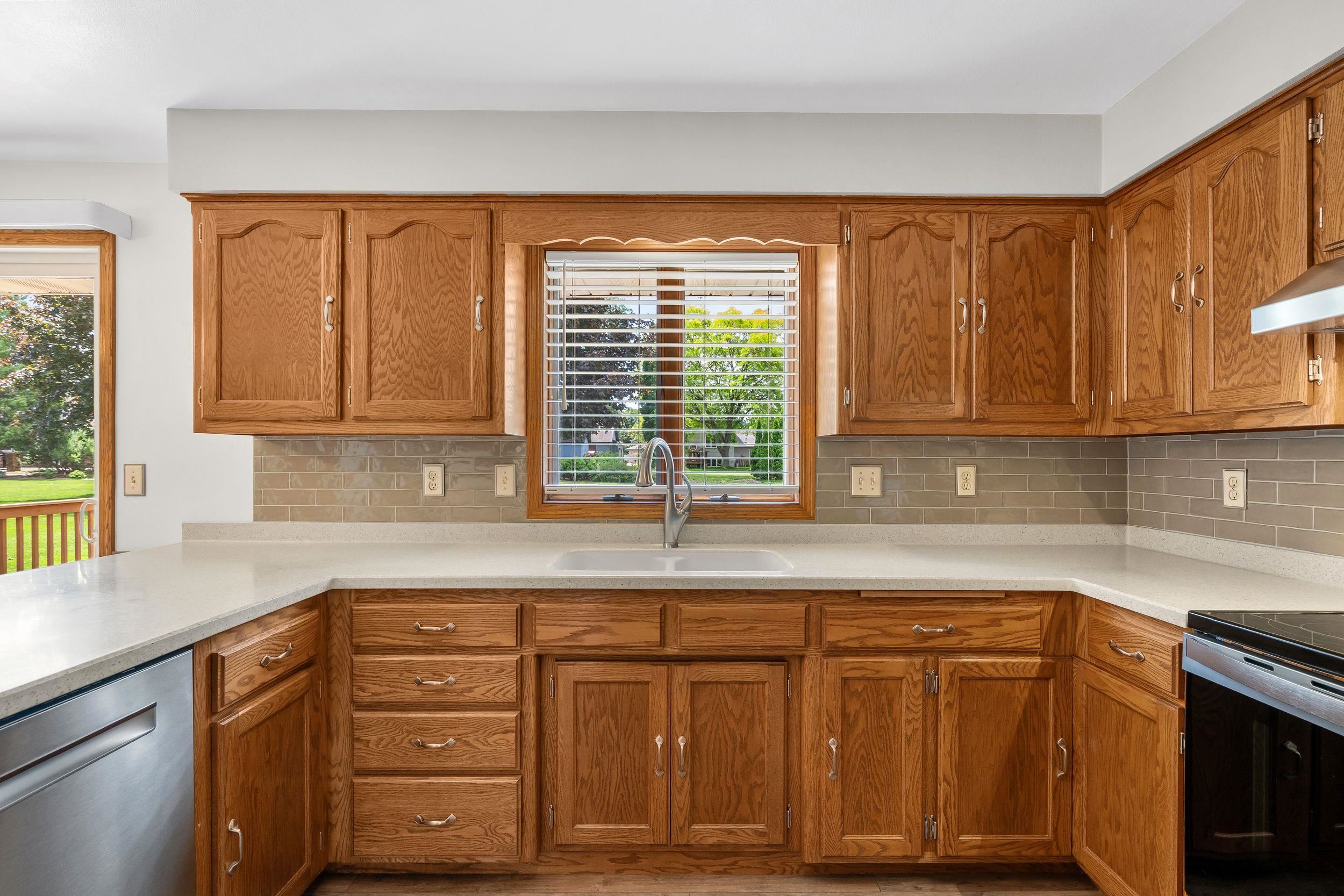 2615 W SUNNYVIEW Circle