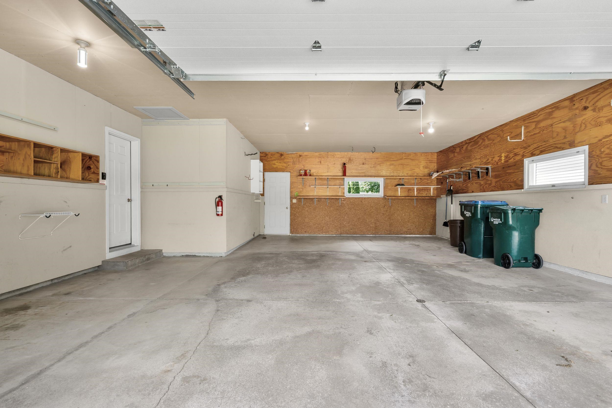 2615 W SUNNYVIEW Circle