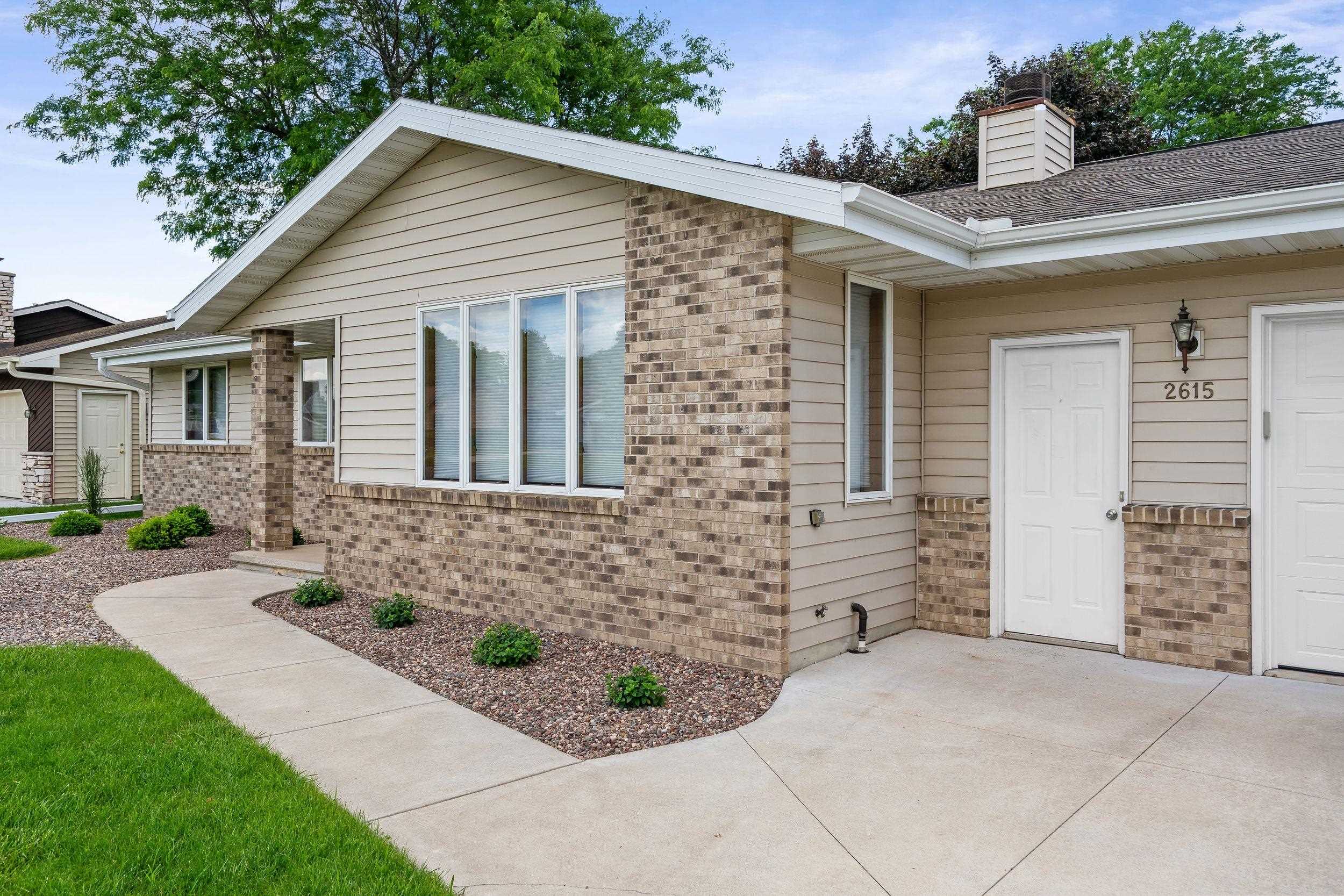 2615 W SUNNYVIEW Circle