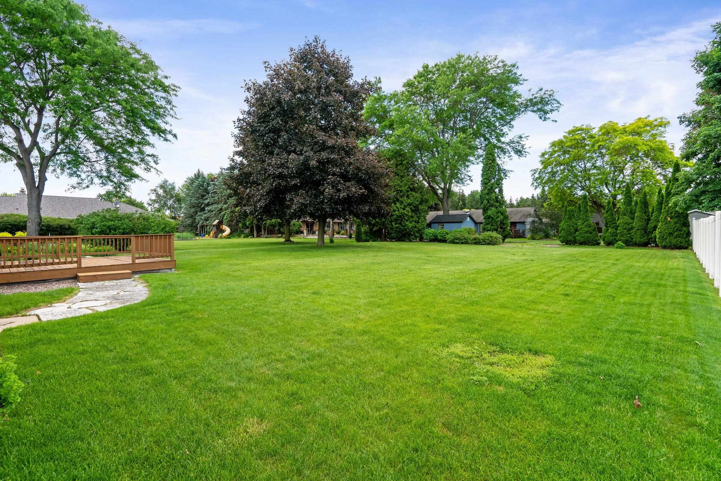 2615 W SUNNYVIEW Circle