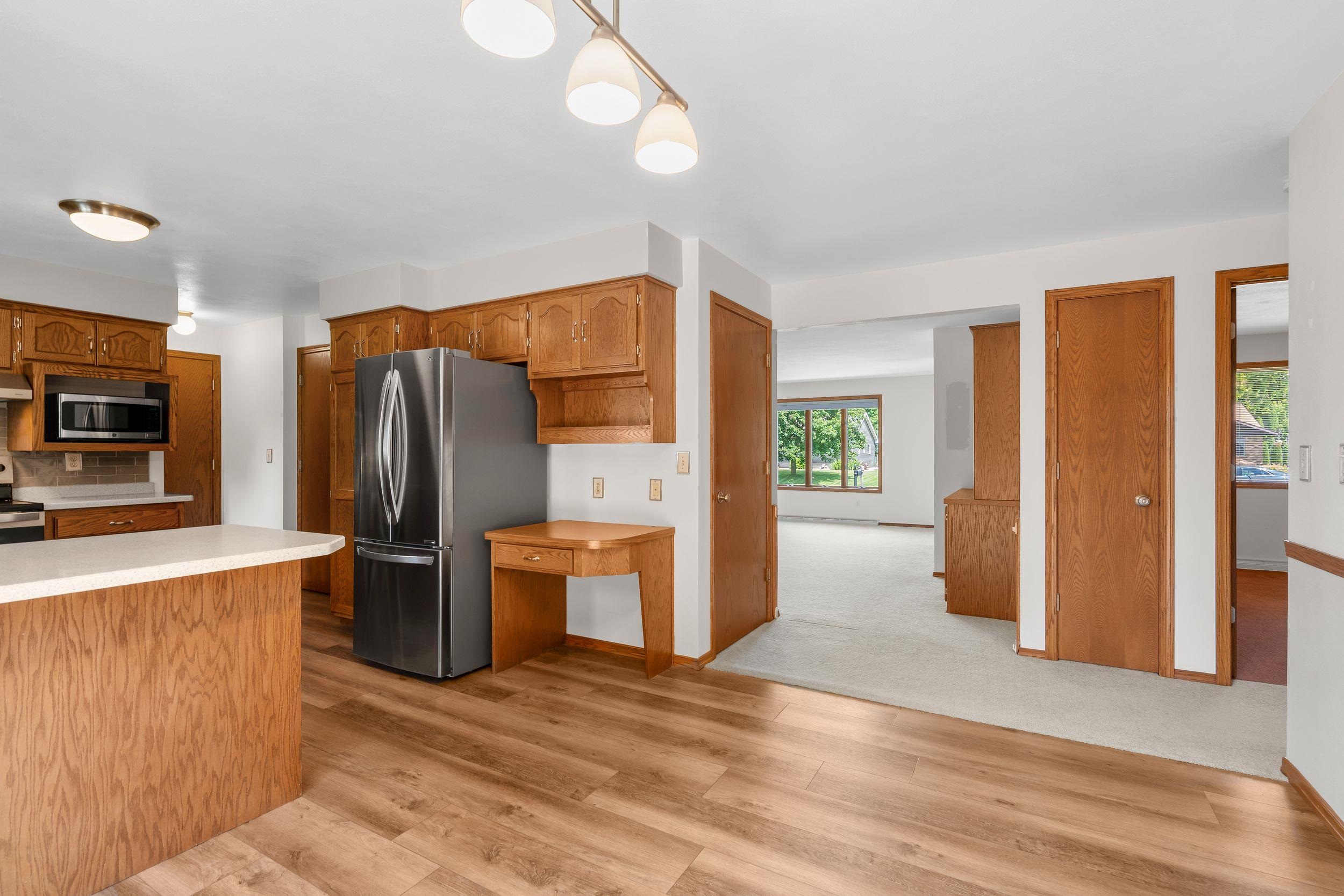 2615 W SUNNYVIEW Circle