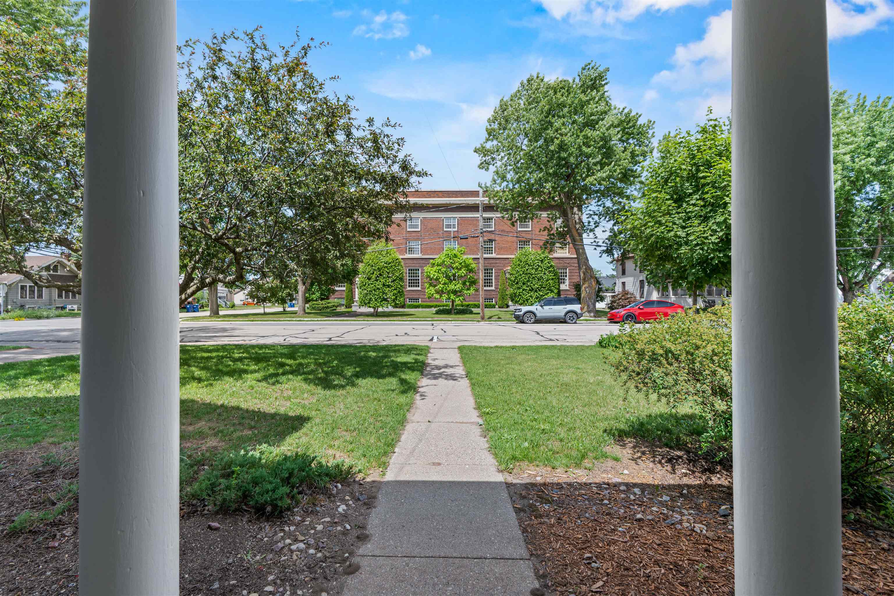 27 9TH Street