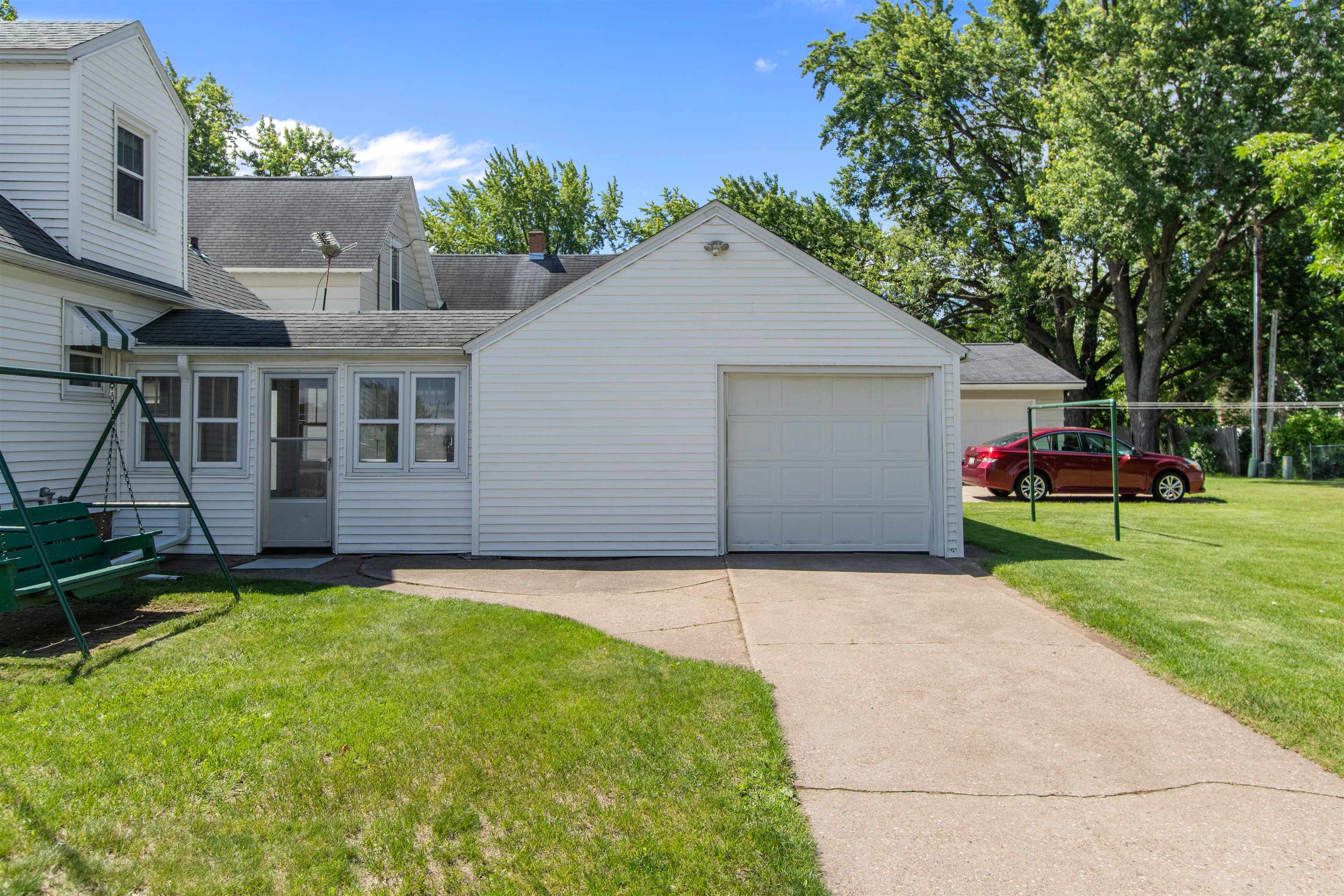 451 10TH AVENUE NORTH
