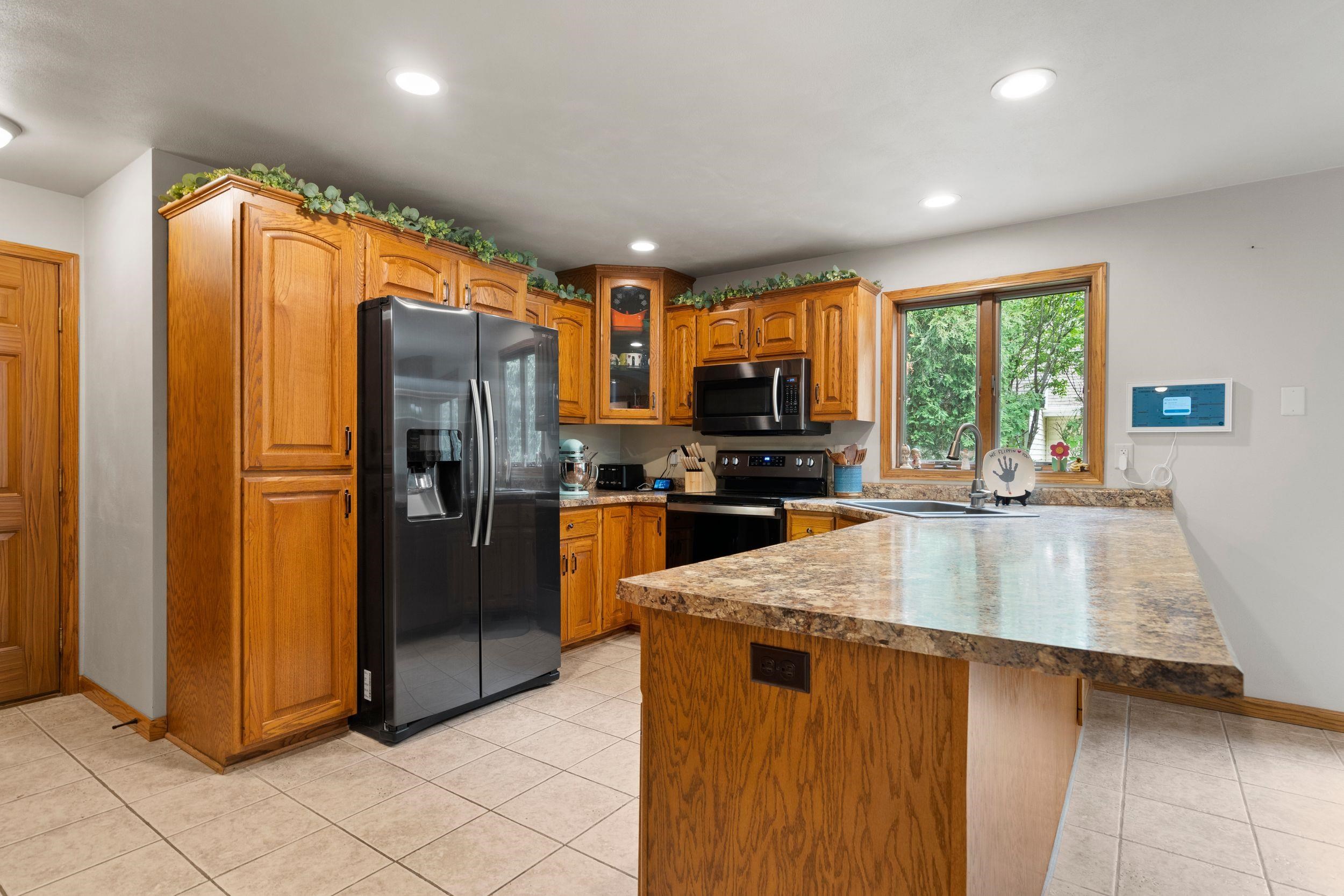 W2585 OAKBROOK Court