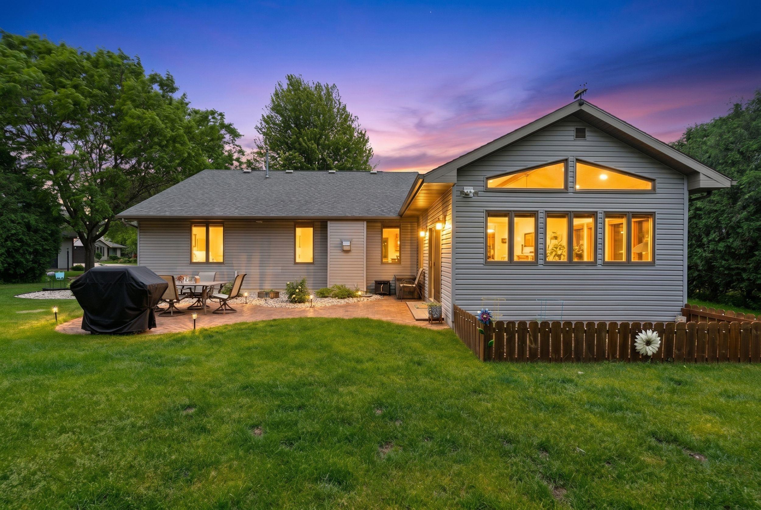 W2585 OAKBROOK Court