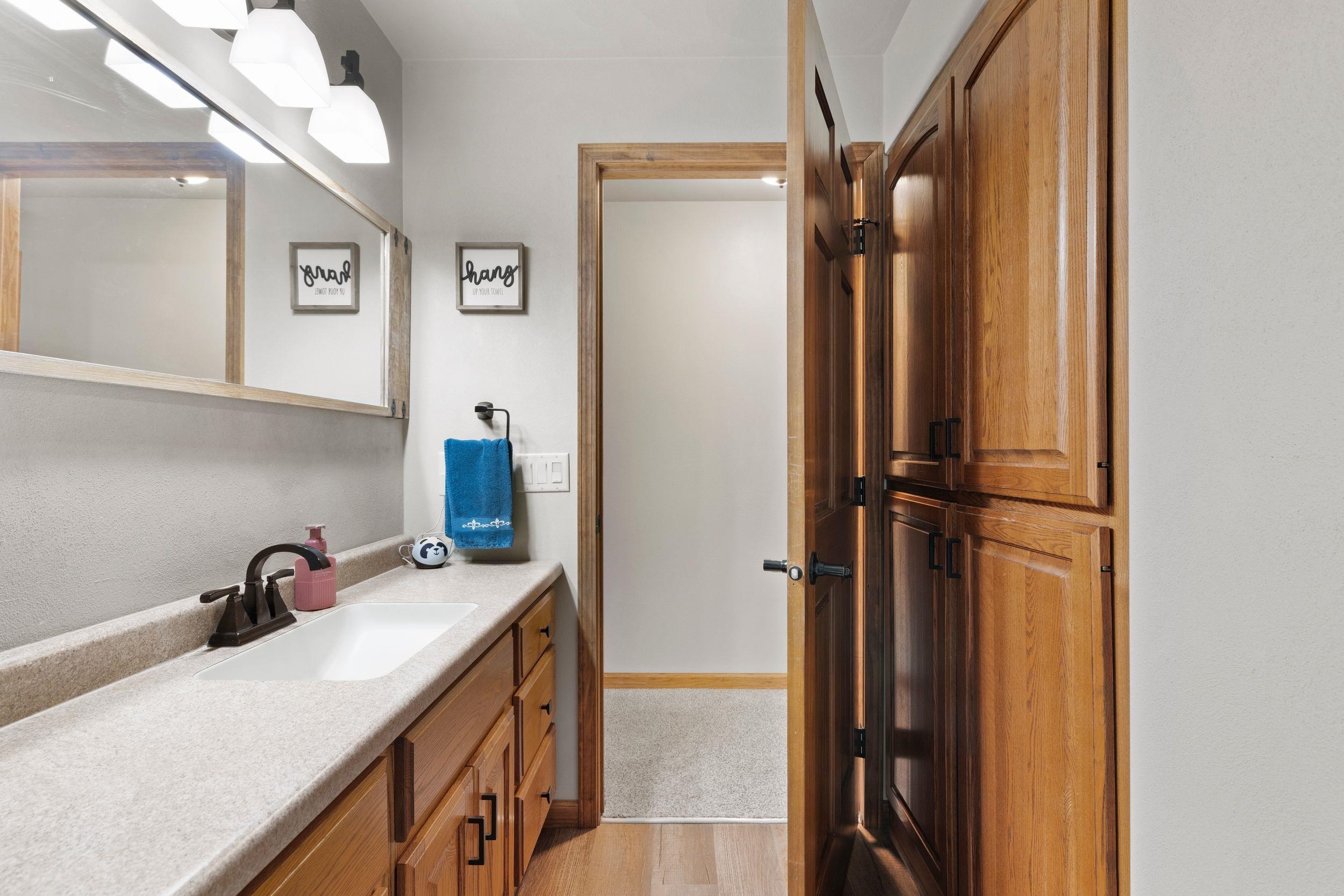 W2585 OAKBROOK Court