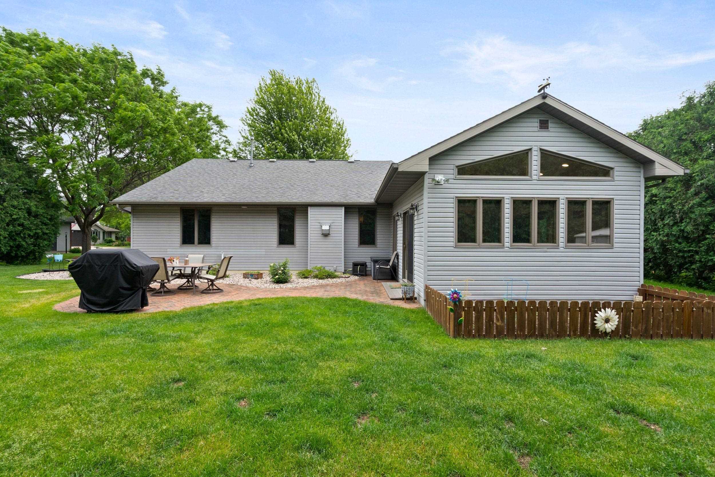 W2585 OAKBROOK Court